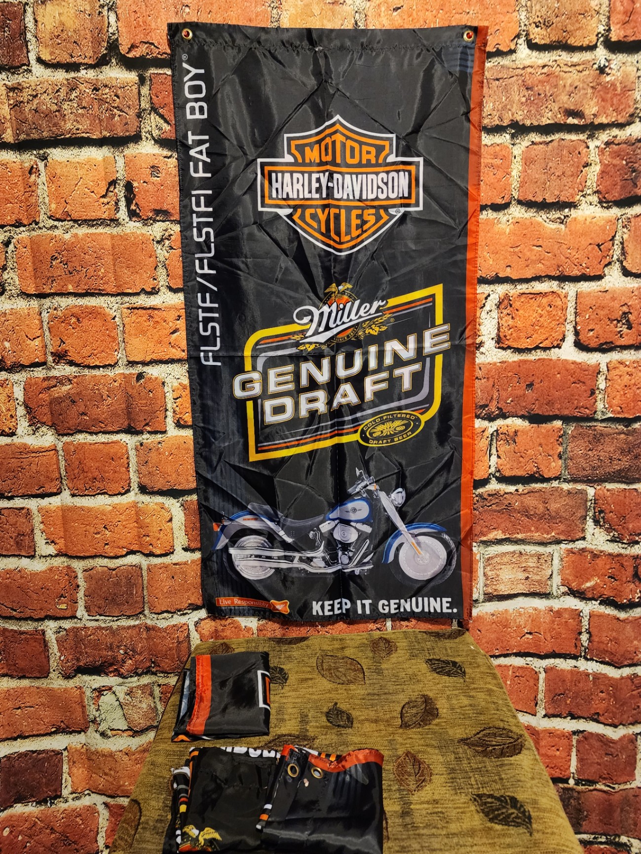 Harley-Davidson Miller Genuine Draft banner with matching fabric pouches - image 2 of 6