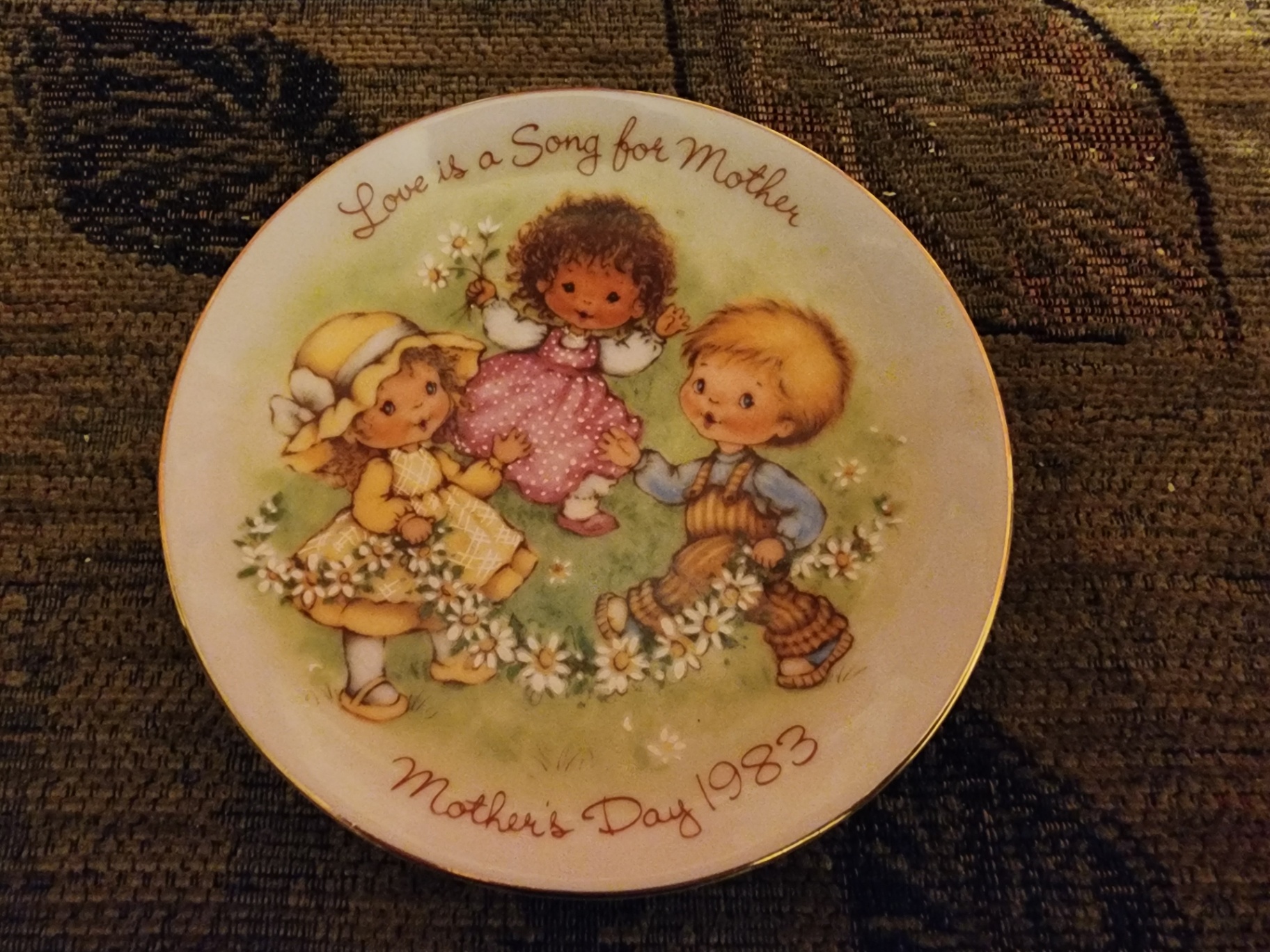 Vintage Mother's Day Decorative Plates (1982–1983) - image 3 of 8