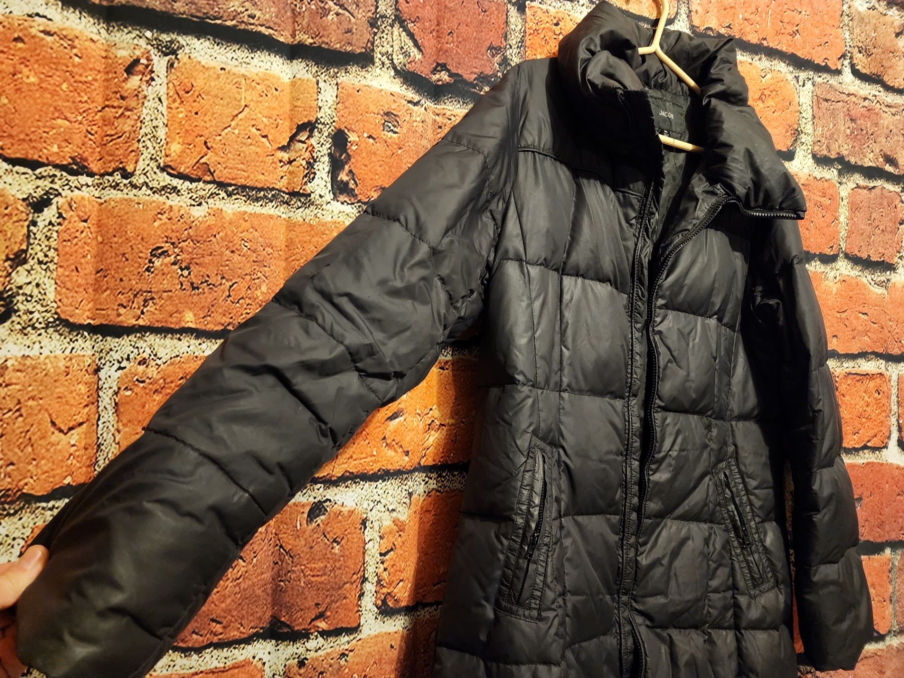 Black quilted puffer jacket - image 6 of 12