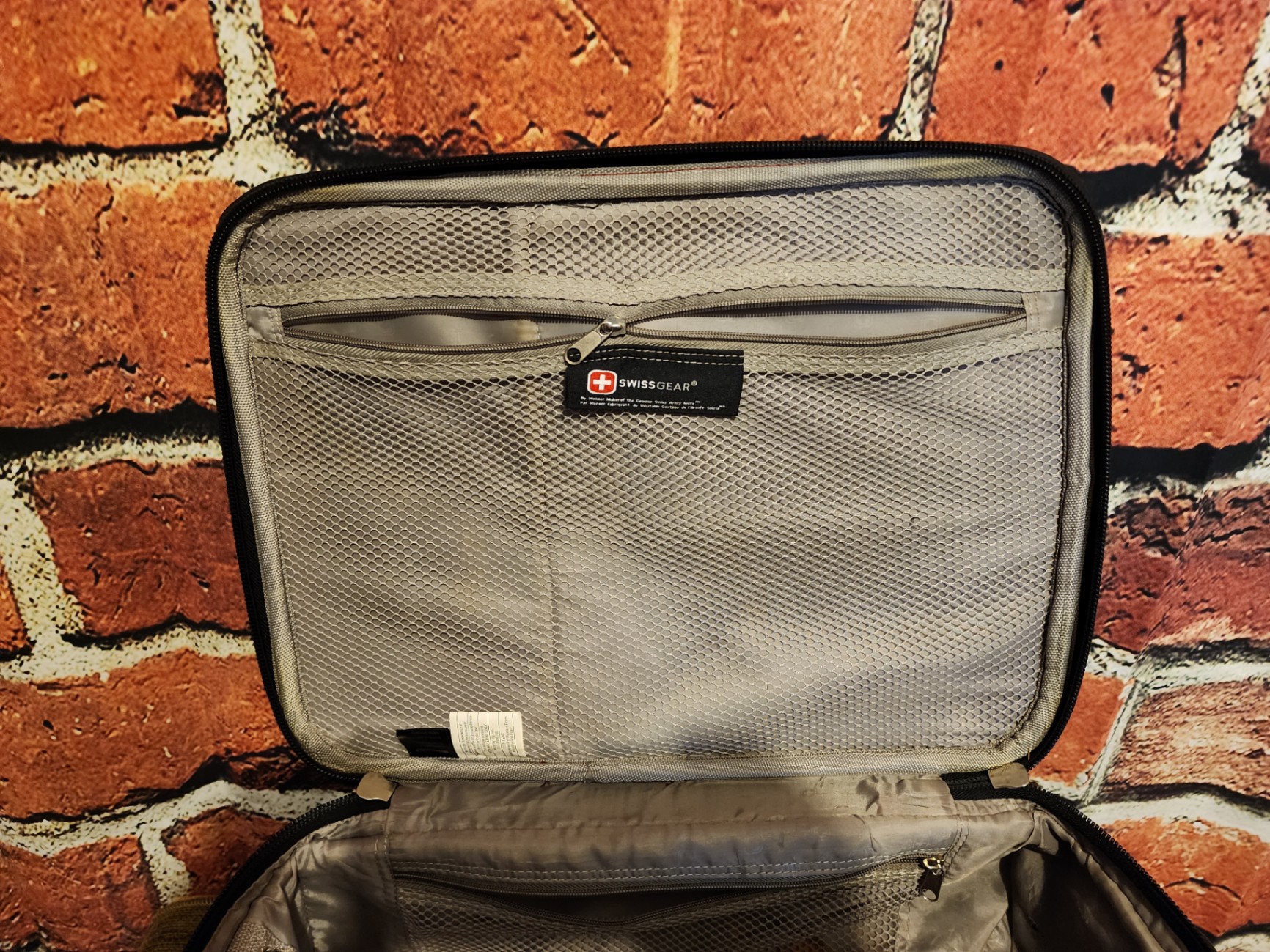 Black wheeled base, gray SwissGear red rolling suitcase - image 3 of 10