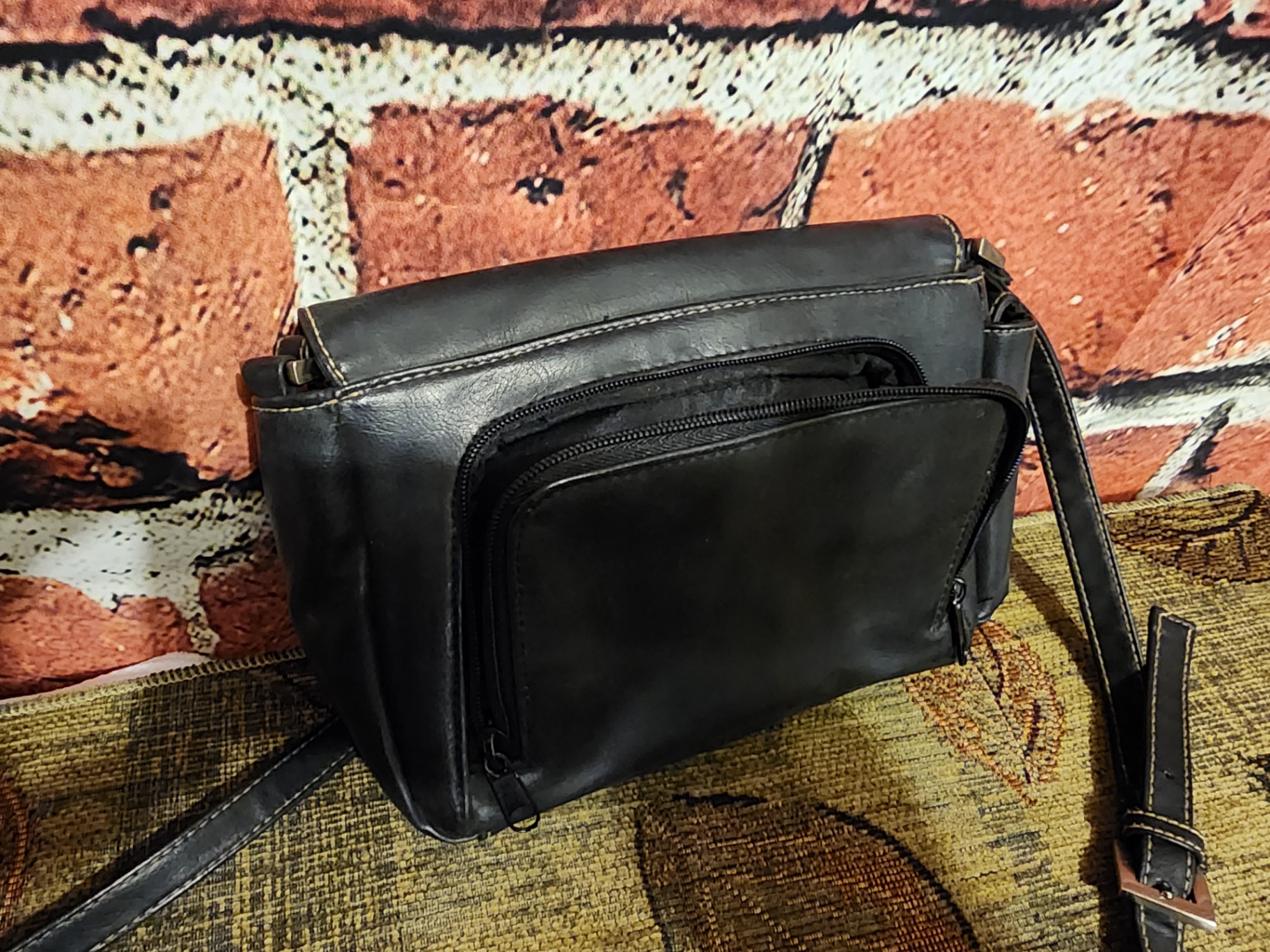 Black leather crossbody bag - image 10 of 10