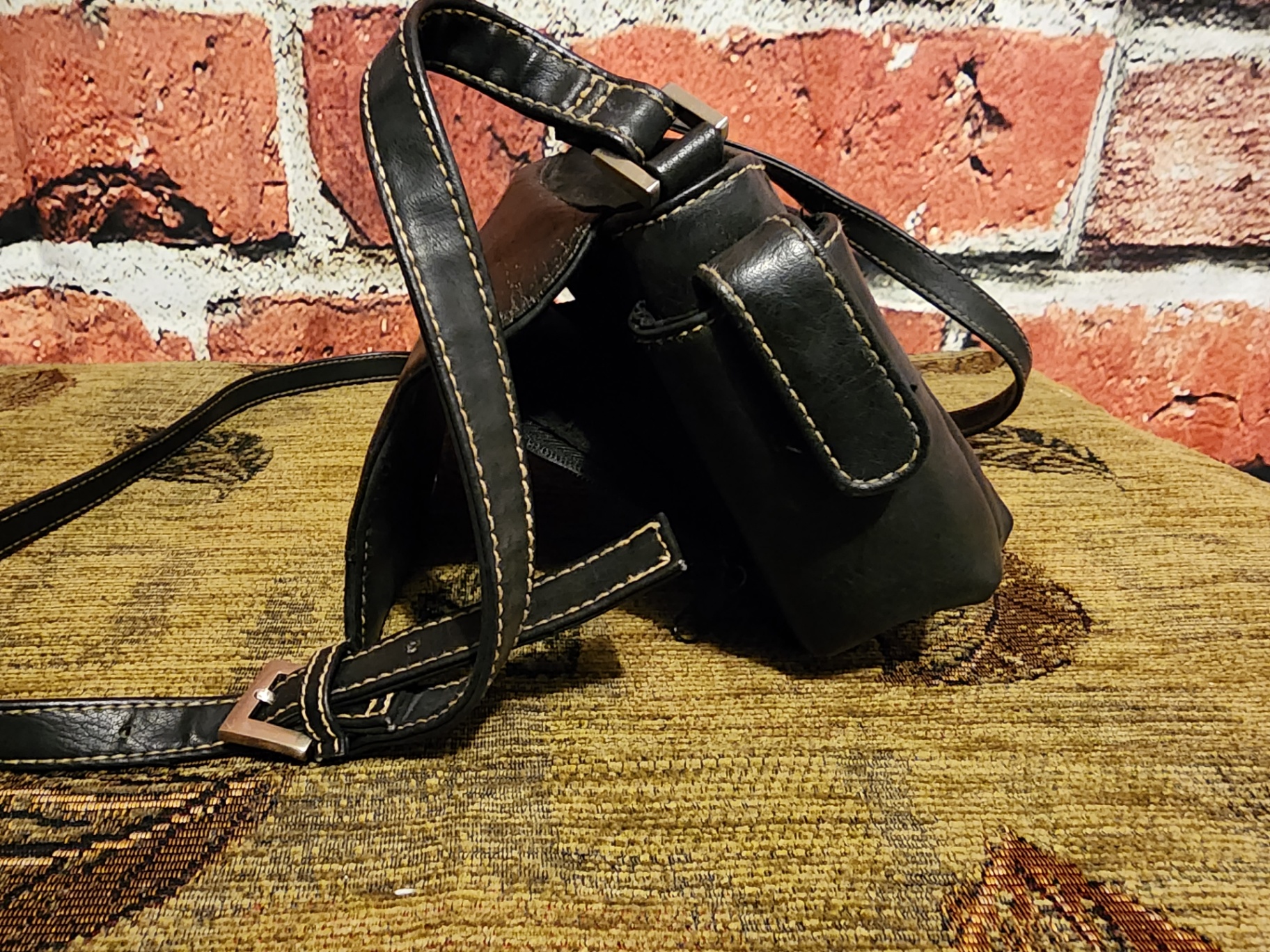 Black leather crossbody bag - image 8 of 10