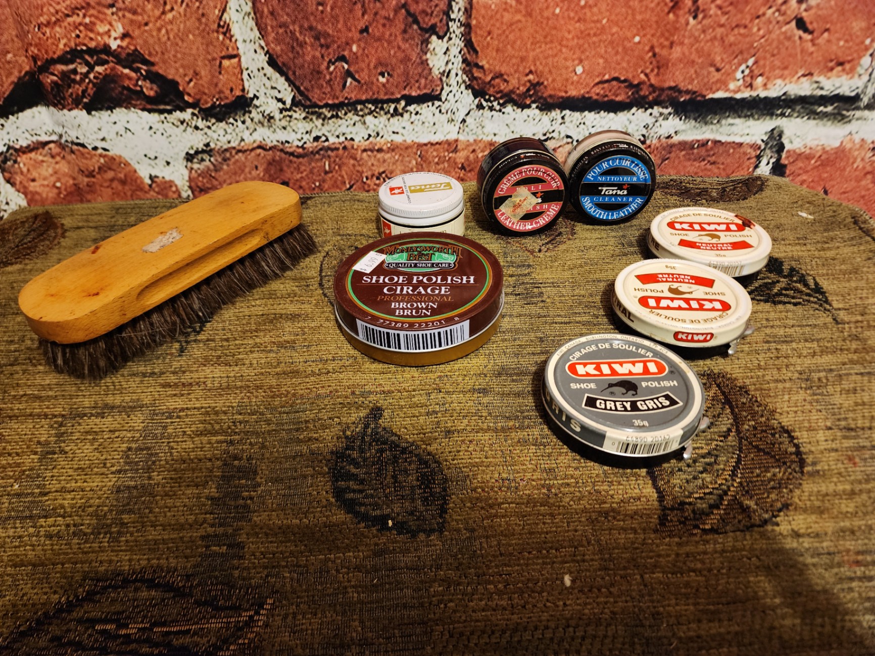 Shoe polish tins and polishing brushes - image 2 of 5
