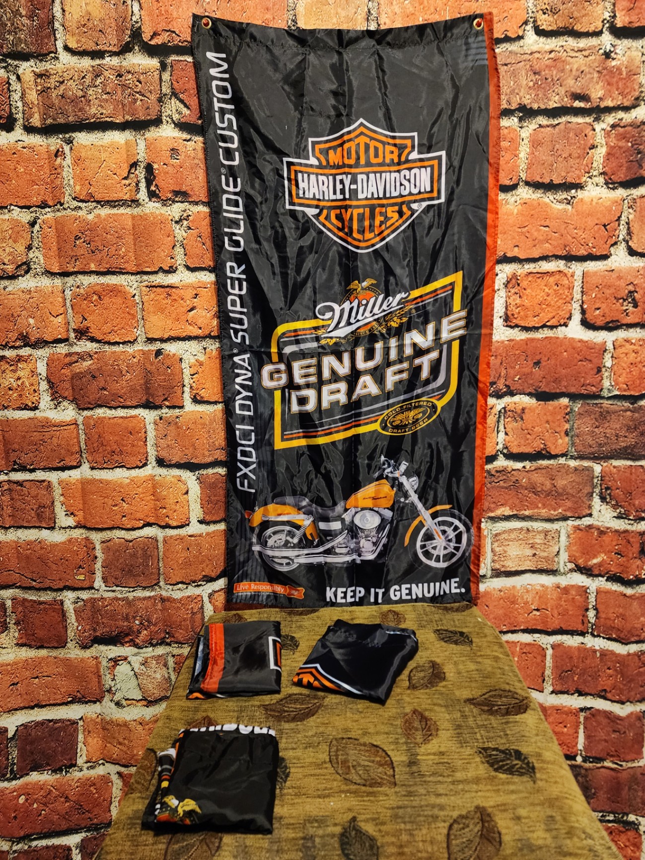 Harley-Davidson Miller Genuine Draft banner with matching fabric pouches - image 4 of 6