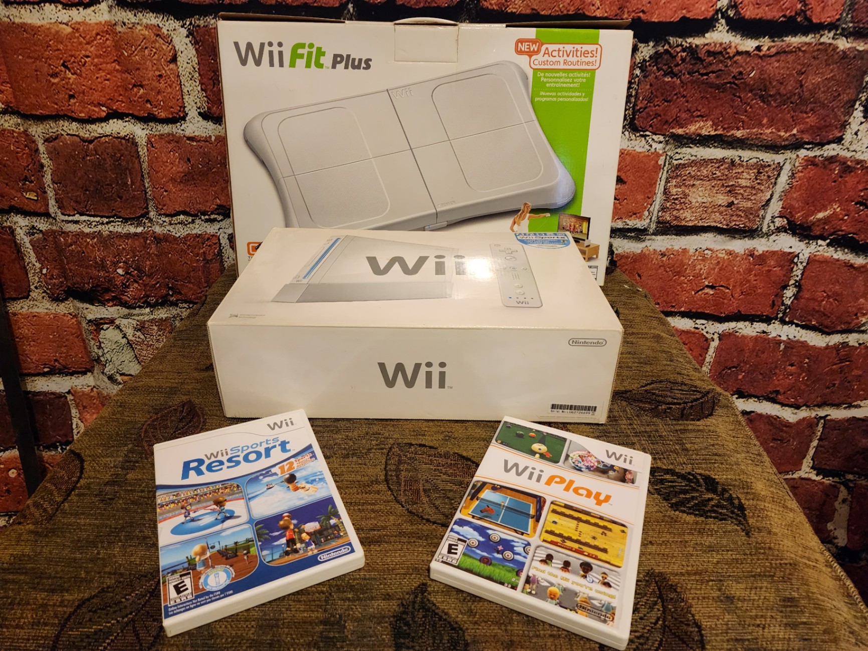 Nintendo Wii with games and accessories - image 1 of 19