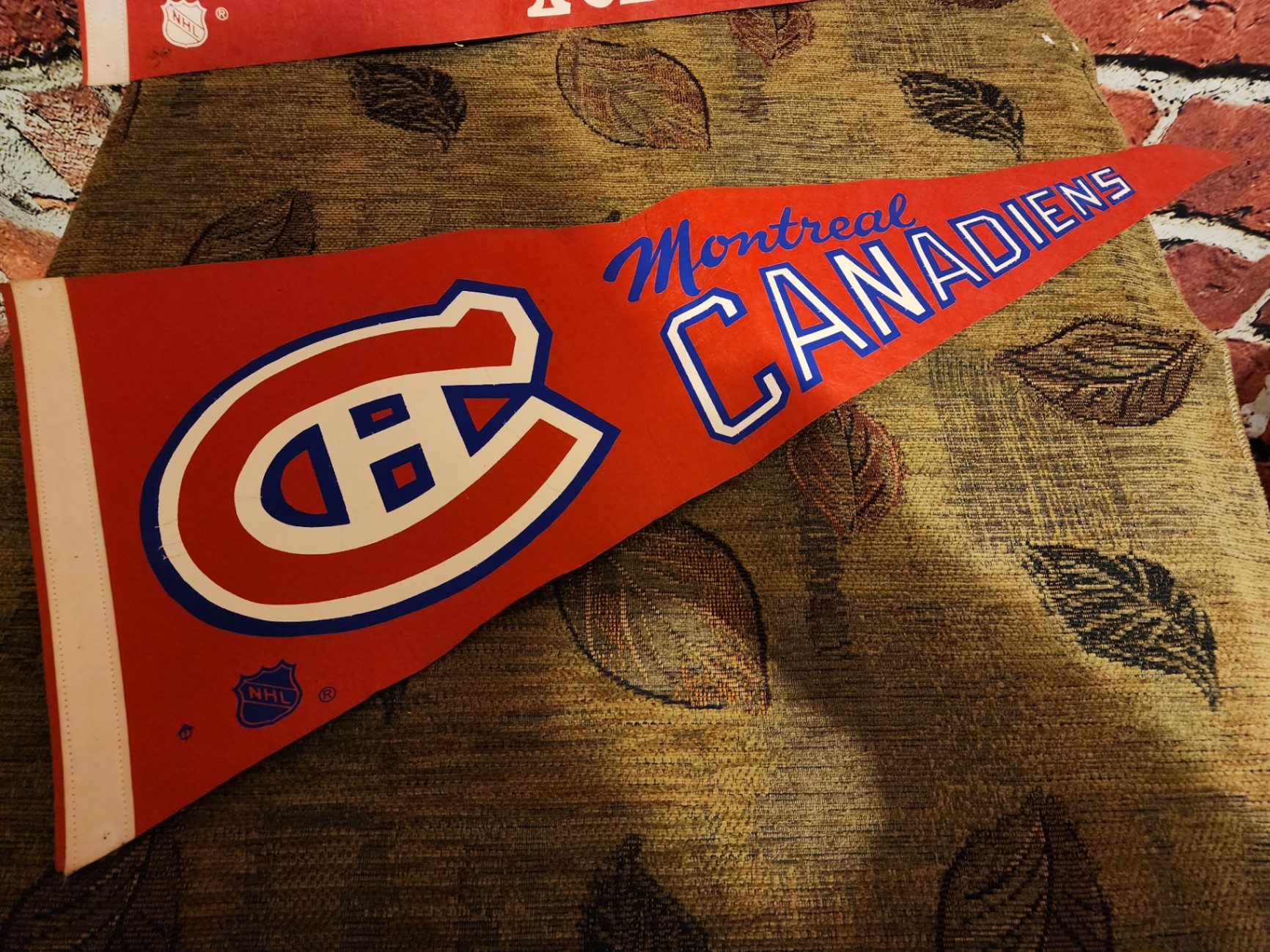 Assorted vintage sports pennants - image 7 of 16