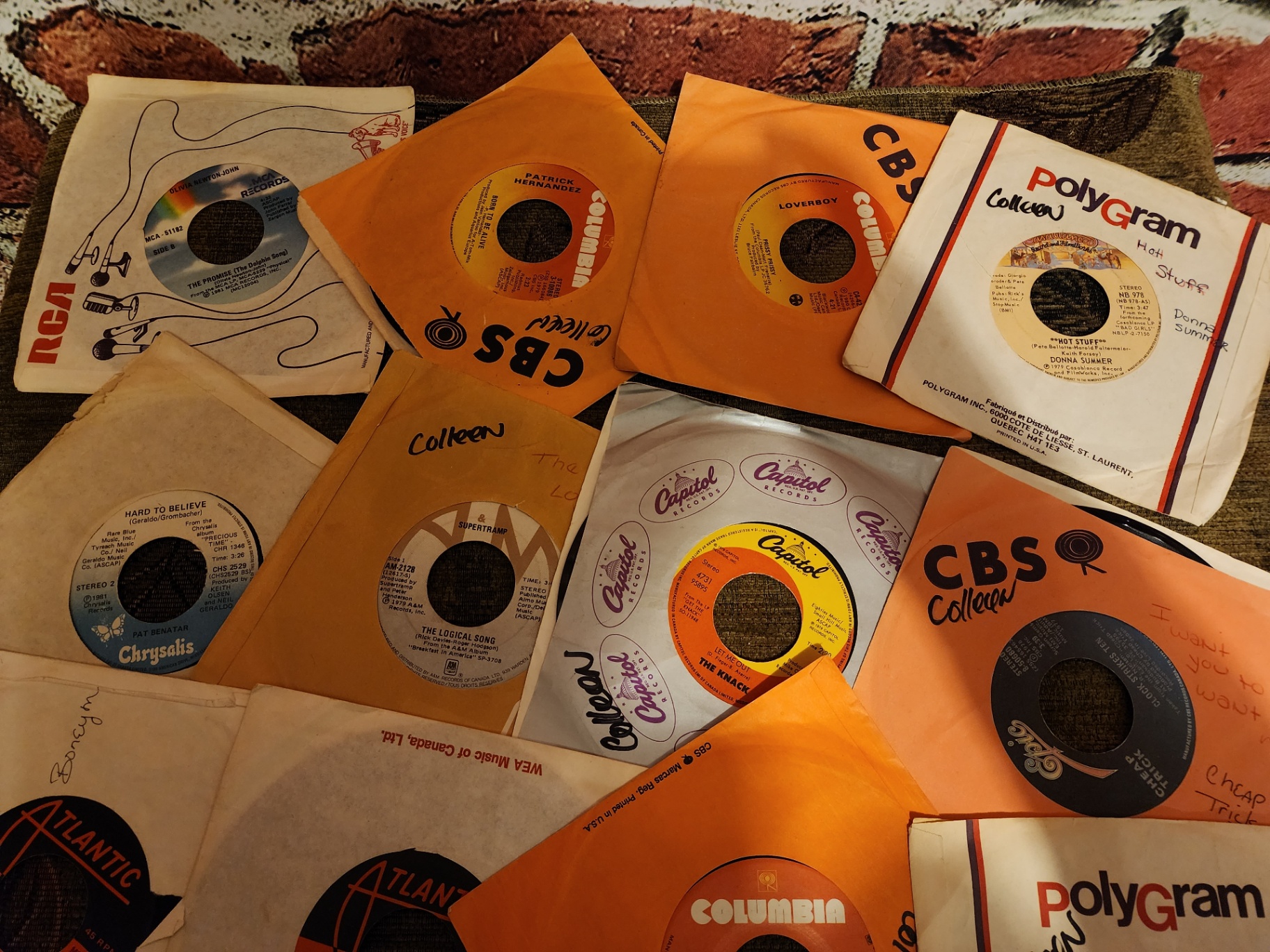 Collection of vintage vinyl records and album covers - image 10 of 11