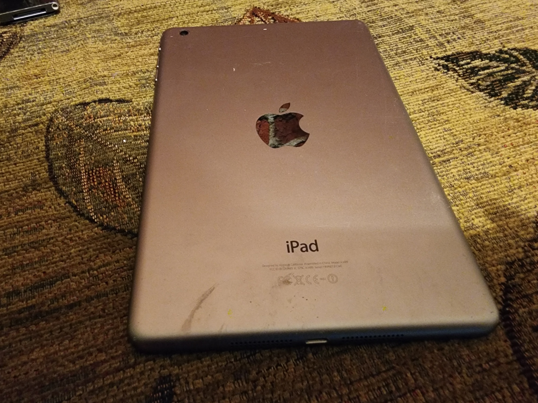 Assorted Tablets and Smartphones (Locked)  - image 7 of 18