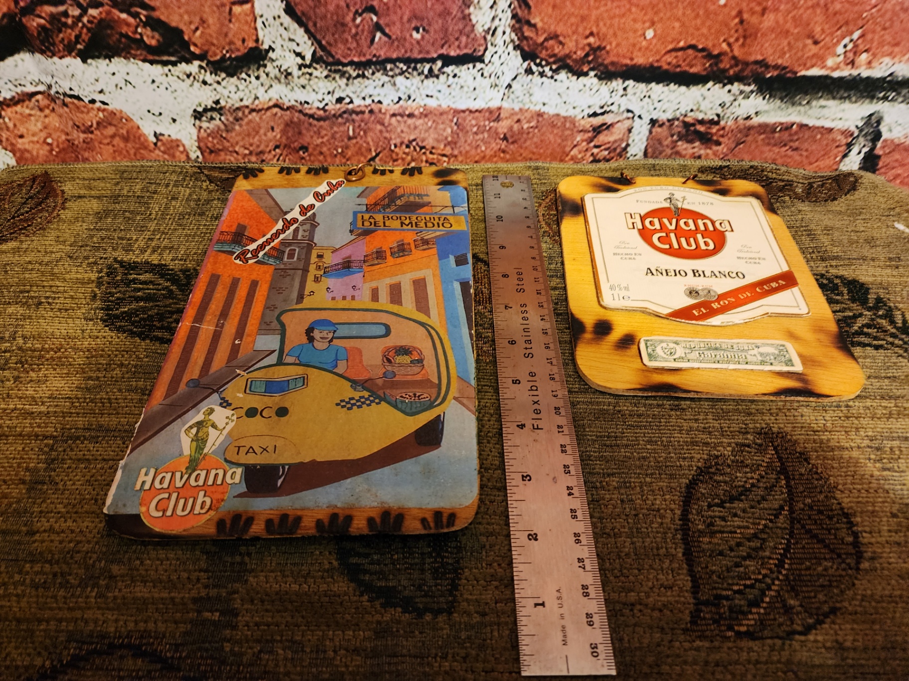 Havana Club decorative plaques and travel-themed signs - image 3 of 7
