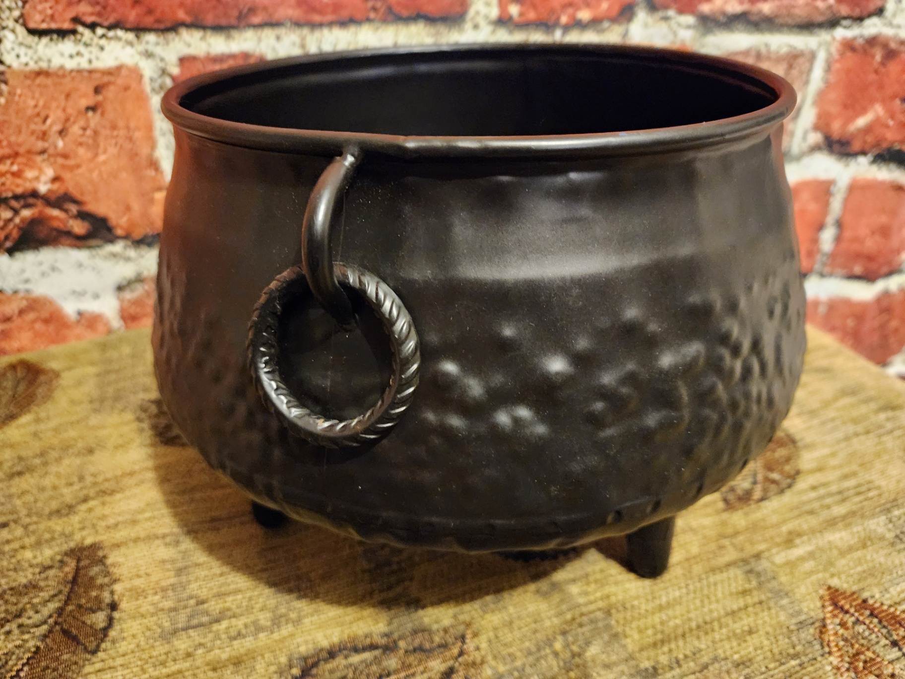 Hammered black cast iron cauldron with three legs - image 7 of 7