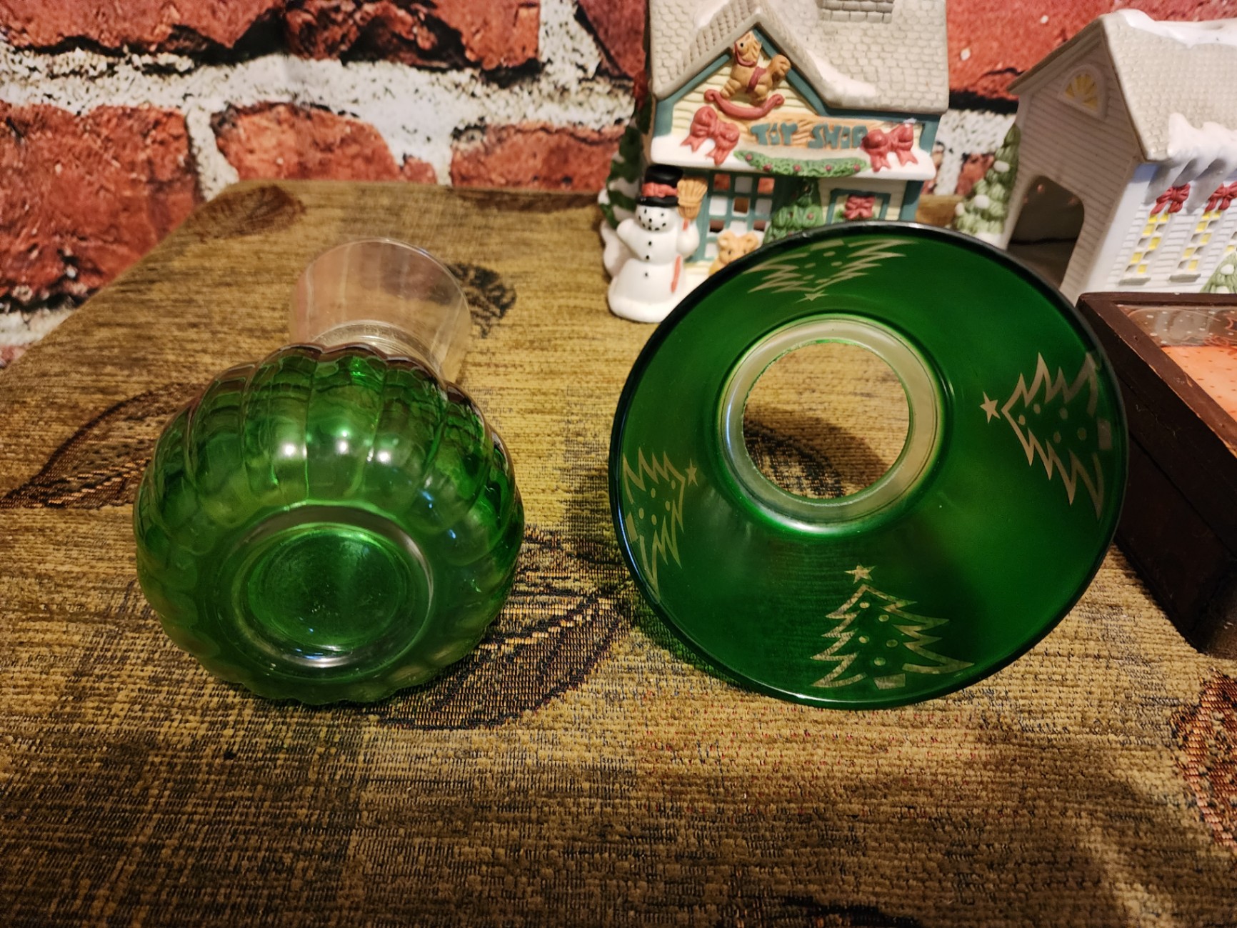 Ceramic Christmas village buildings with green glass lamp - image 11 of 20