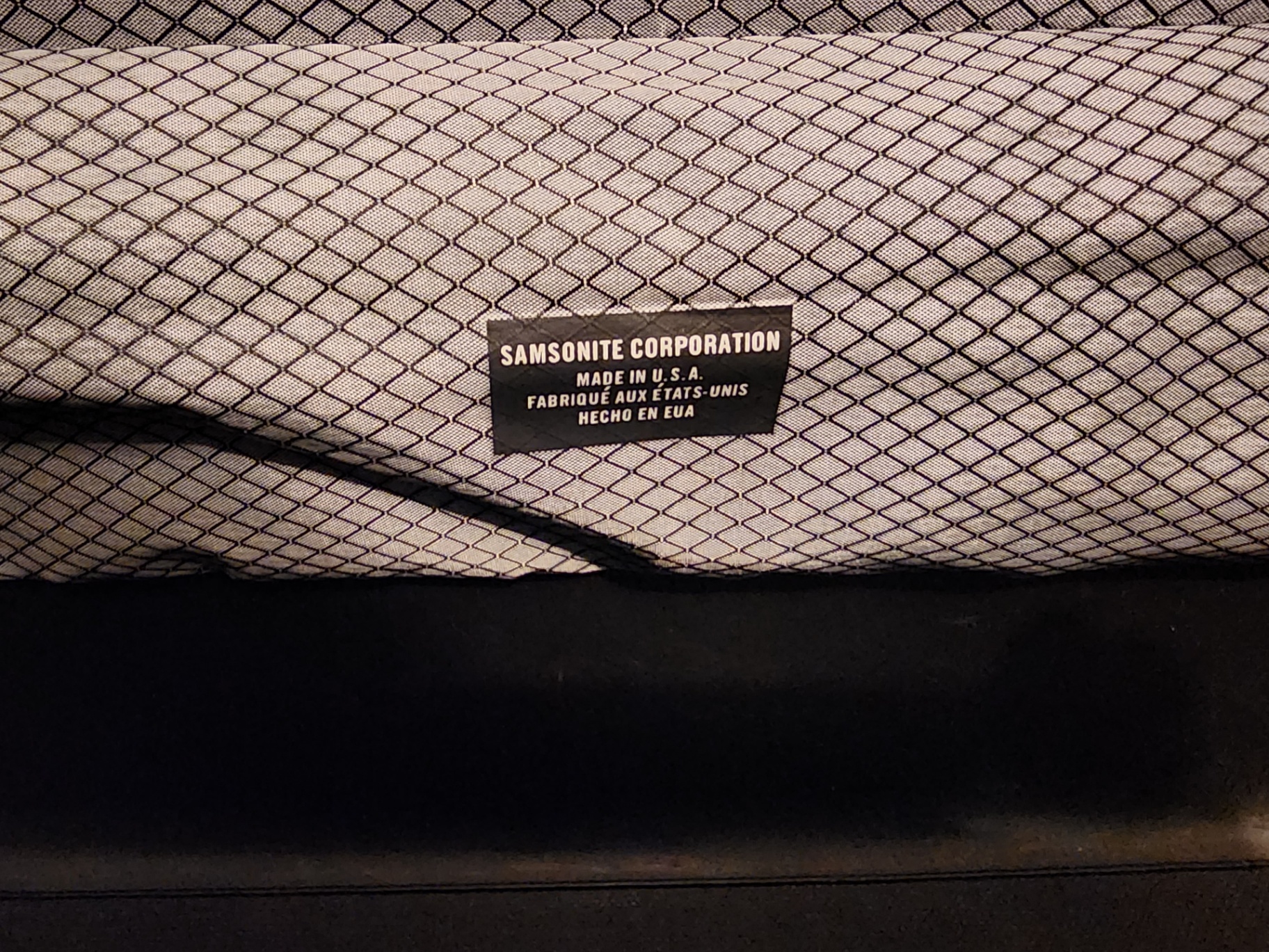 Black Samsonite hard-shell wheeled suitcase - image 11 of 11