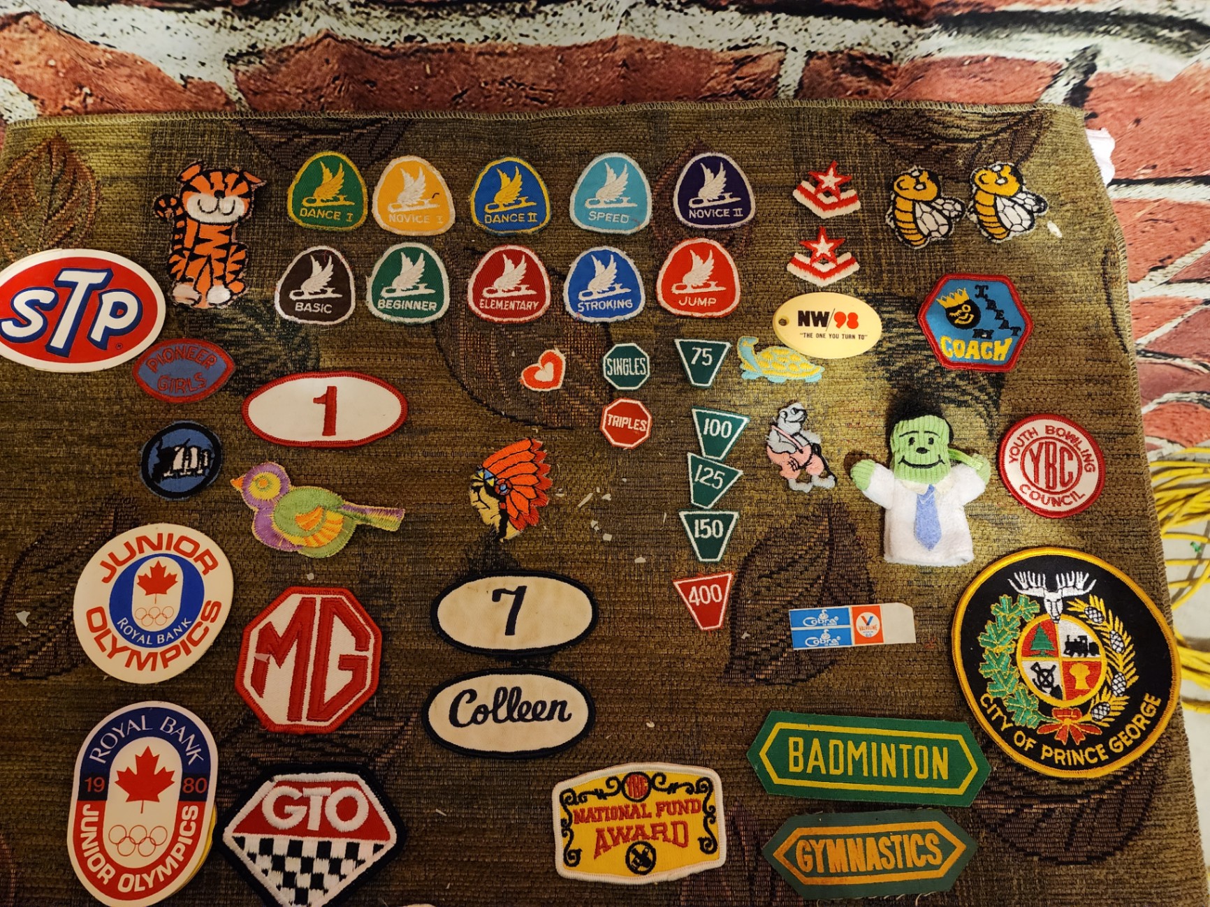 Assorted embroidered patches and badges - image 2 of 5