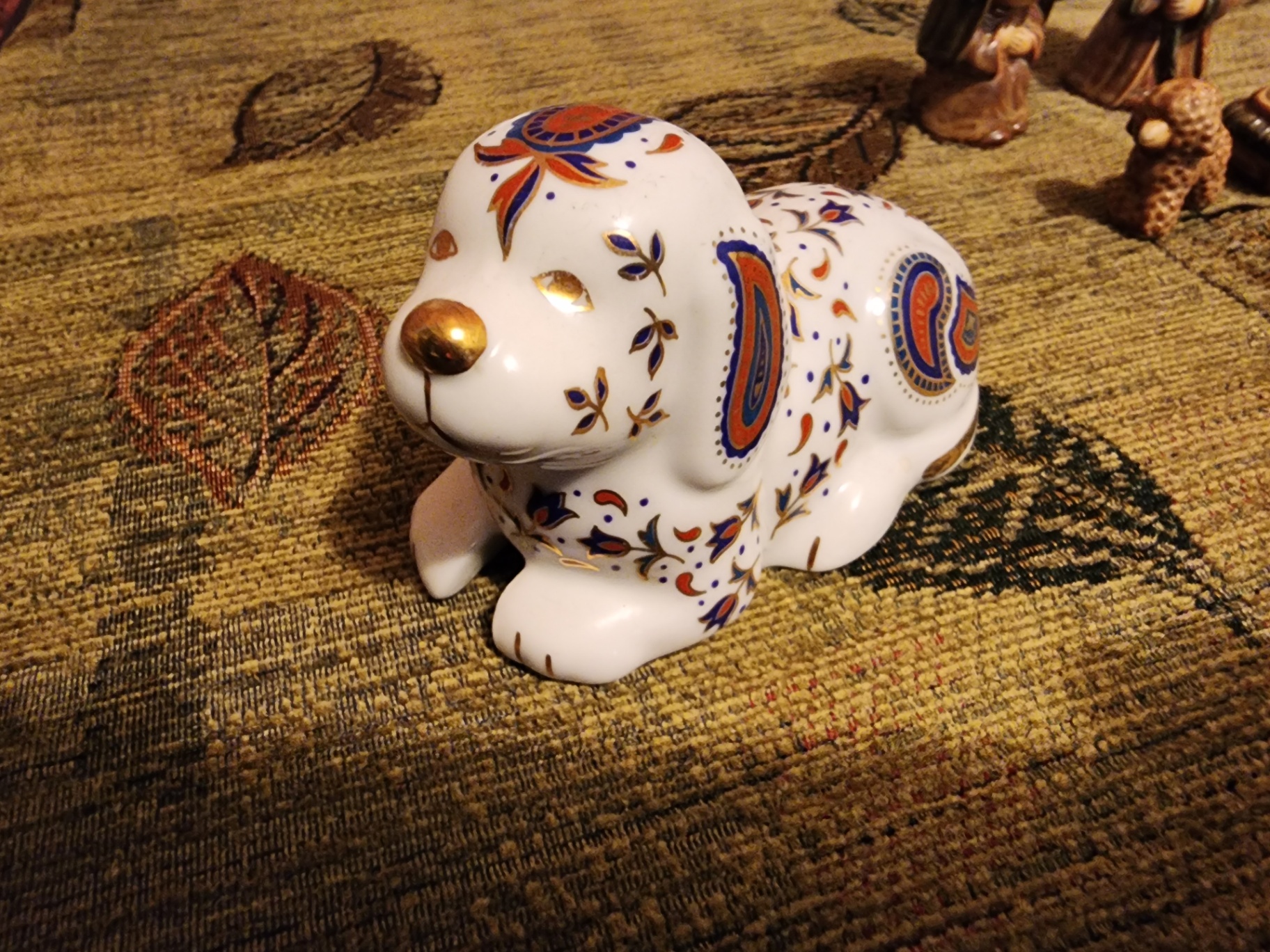 Assorted decorative figurines and small toys - image 1 of 15