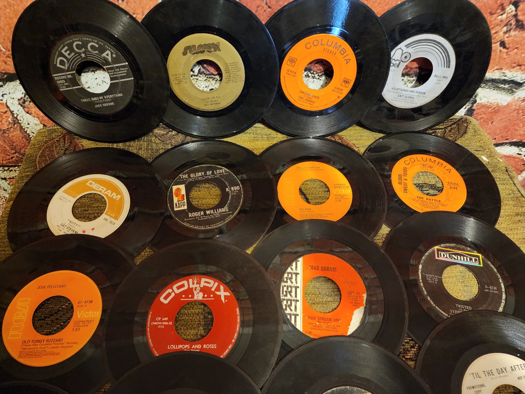 Collection of vintage vinyl records and album covers - image 6 of 11