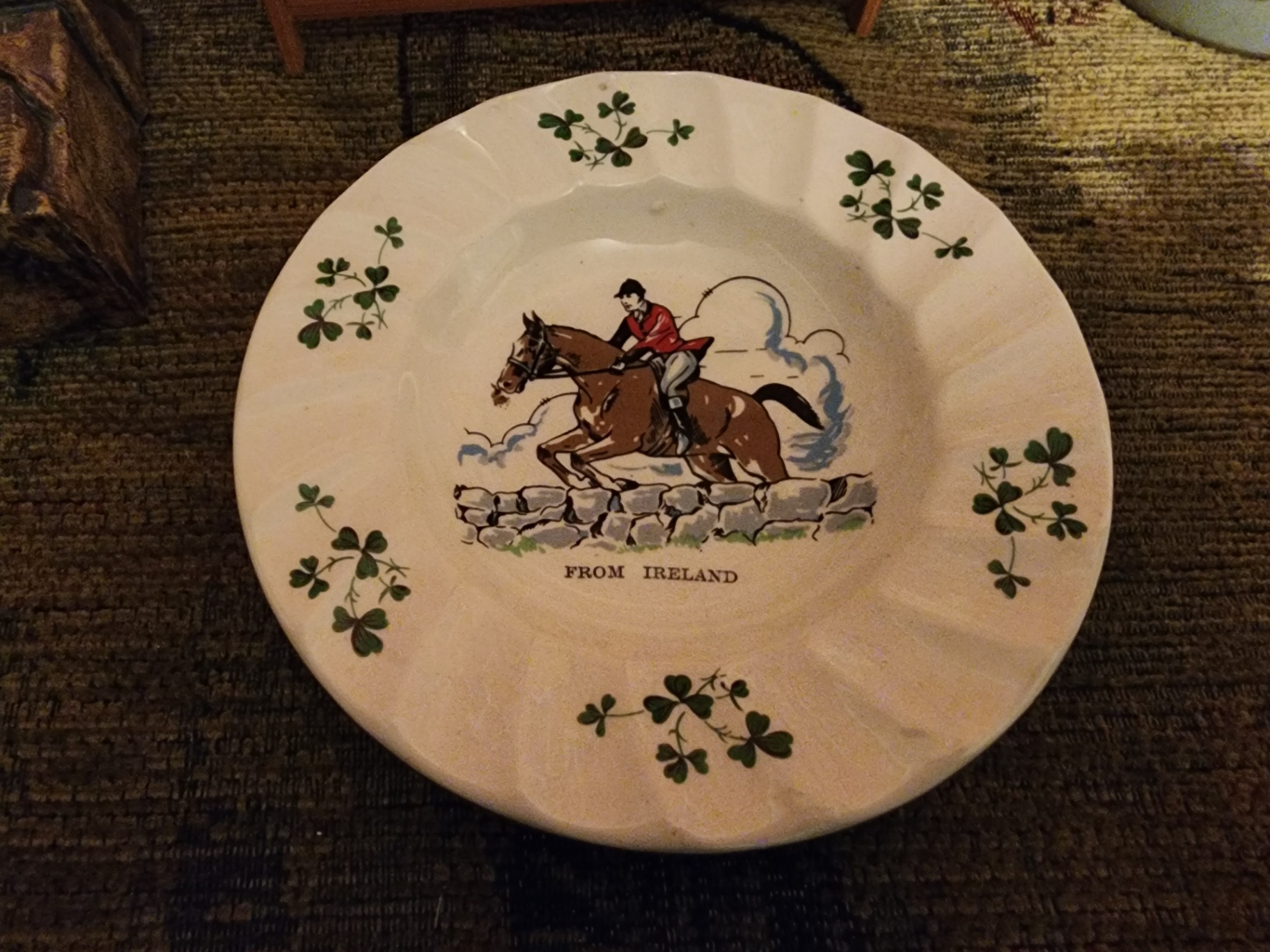 Assorted decorative tableware and small decor items - image 5 of 11