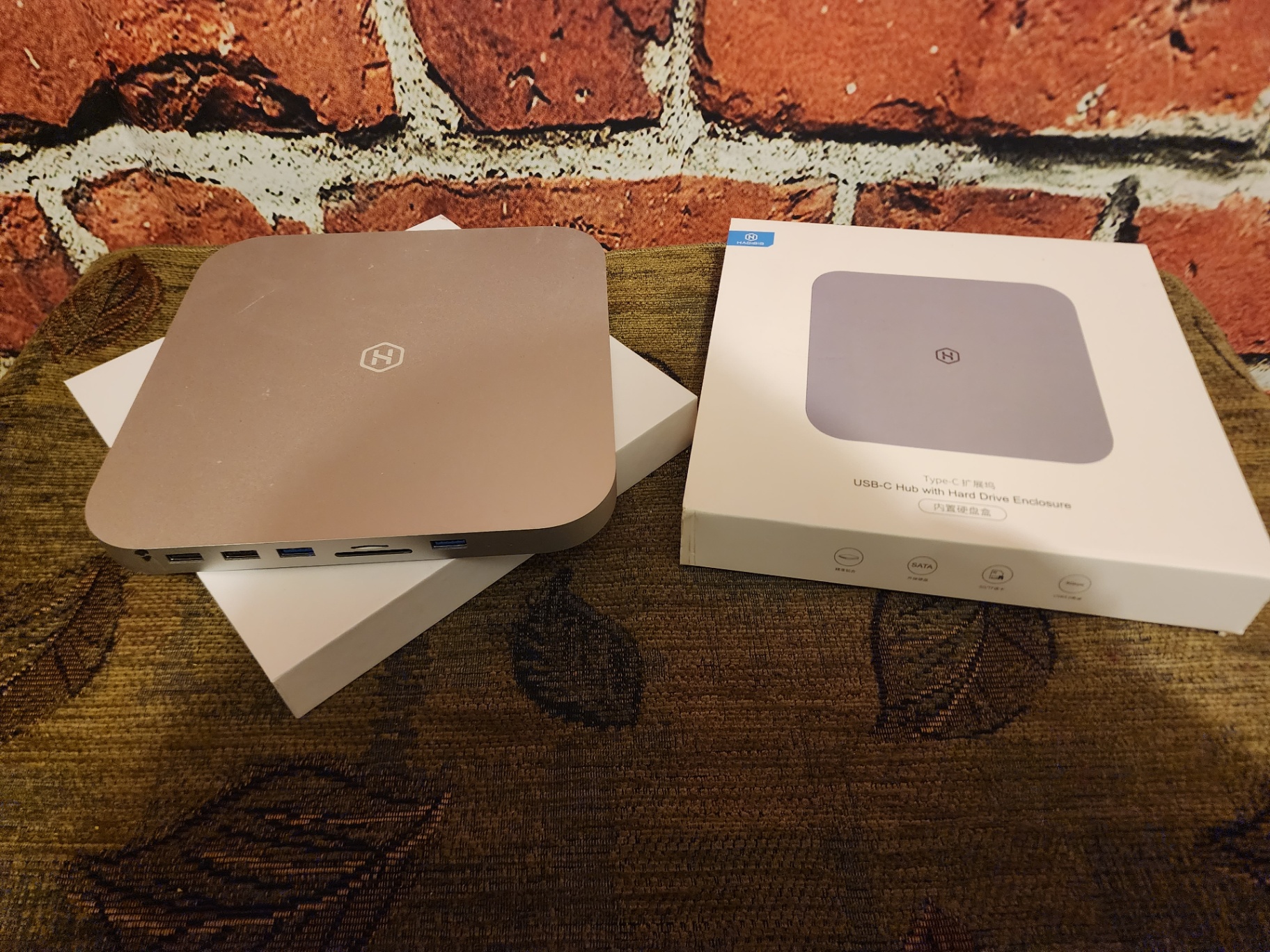 Hagibis MC25 USB-C Hub with Hard Drive Enclosure - image 4 of 7