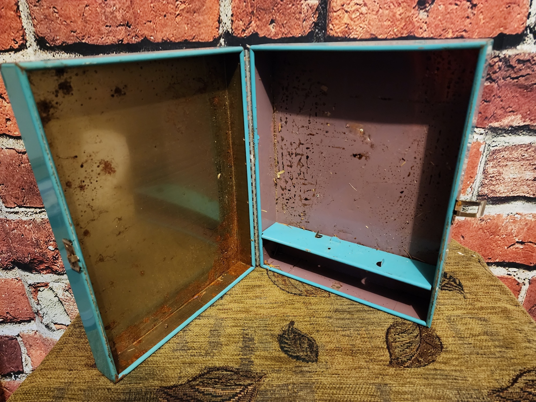 Teal metal storage box and Porter Microcraft microscope lab box - image 2 of 8