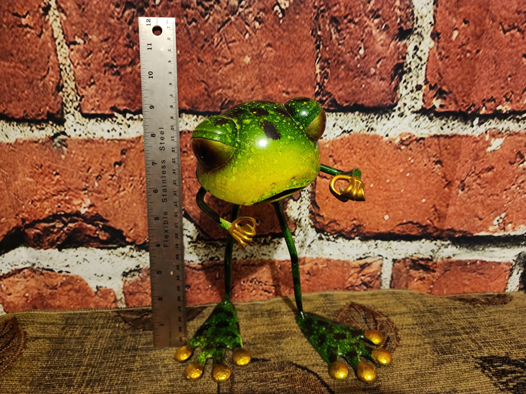 Green metal frog sculpture with gold accents - image 5 of 6
