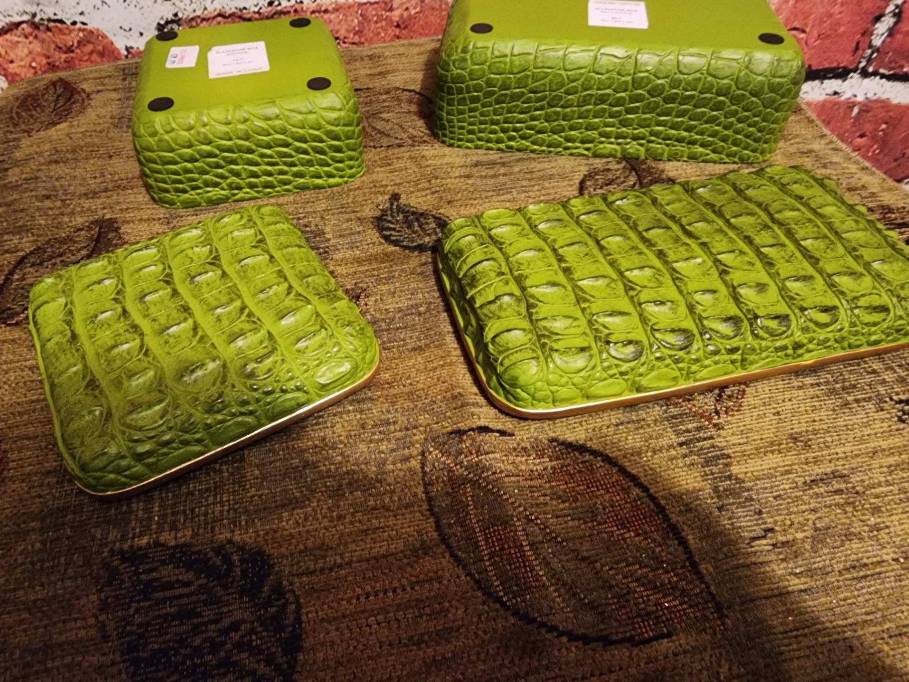 Green alligator-patterned storage boxes set - image 6 of 10