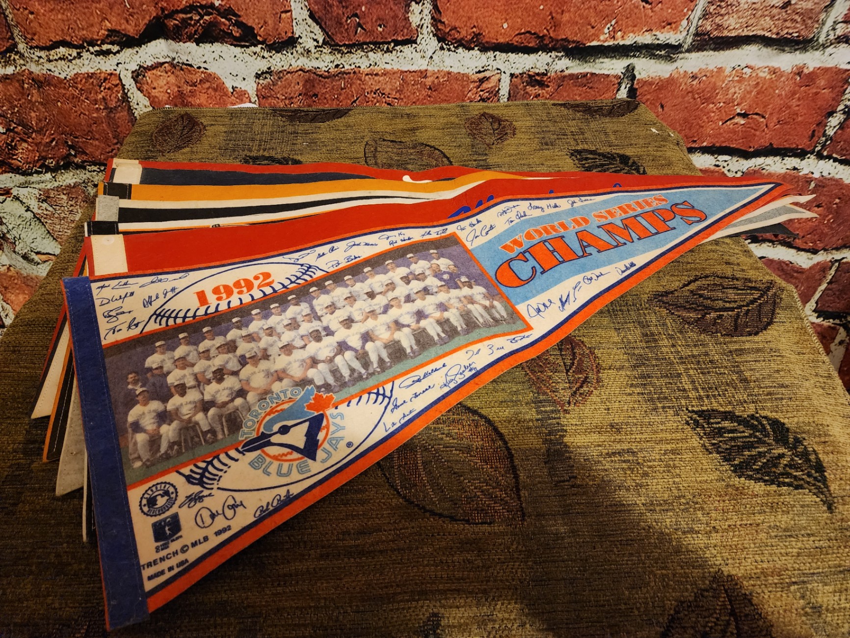 Assorted vintage sports pennants - image 9 of 16
