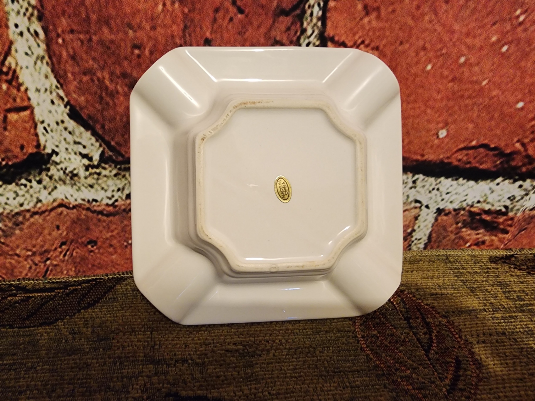 Montecristo ceramic ashtray - image 4 of 6