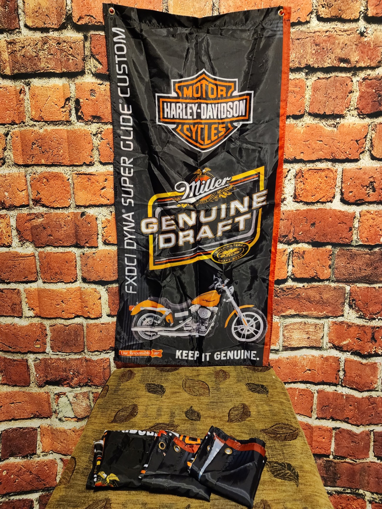 Harley-Davidson Miller Genuine Draft banner with matching fabric pouches - image 5 of 6