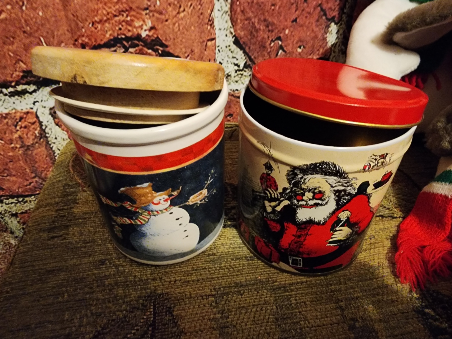 Christmas decor and holiday gift boxes - image 7 of 11