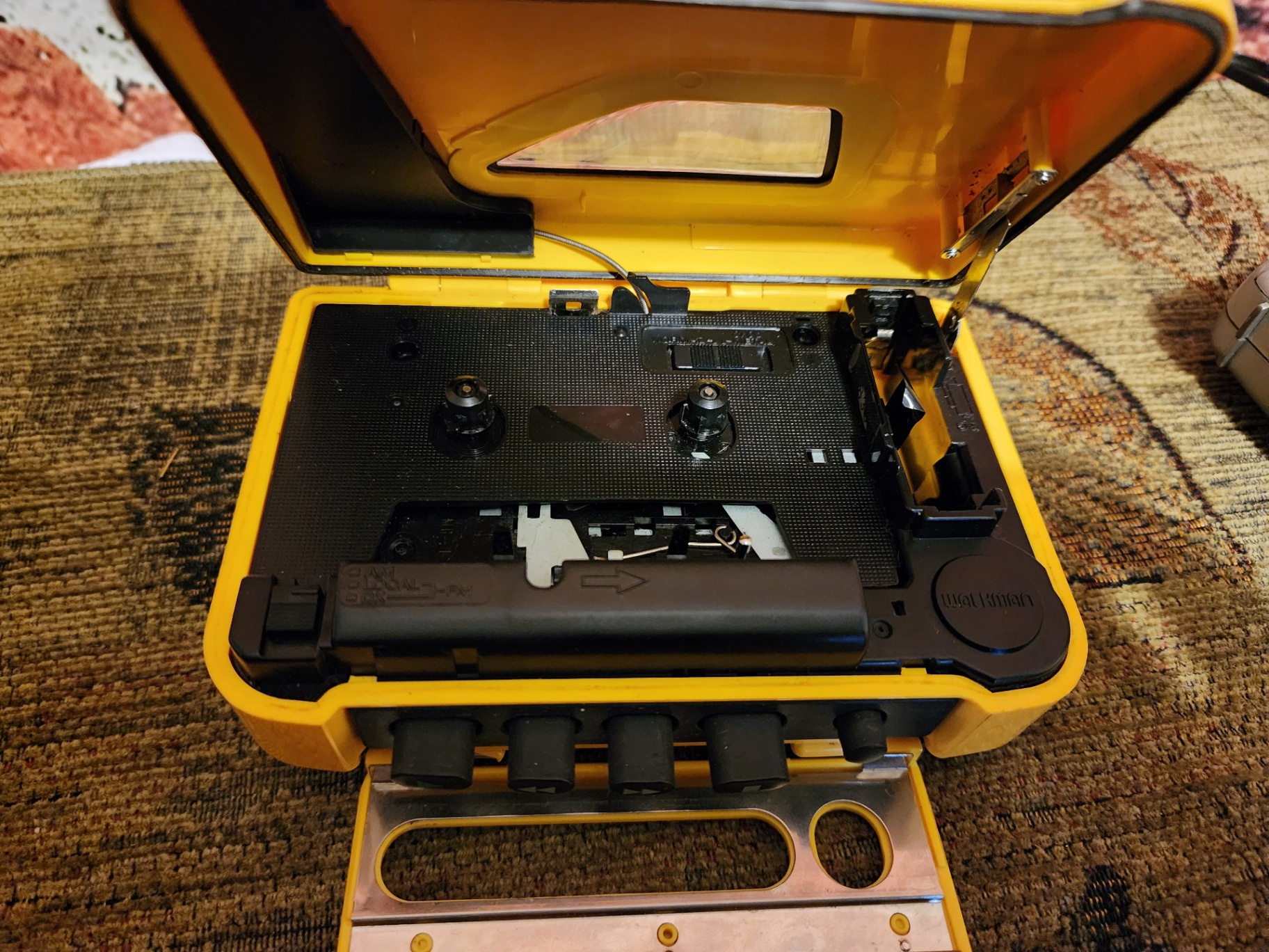 Set of vintage portable electronics and accessories - image 10 of 10
