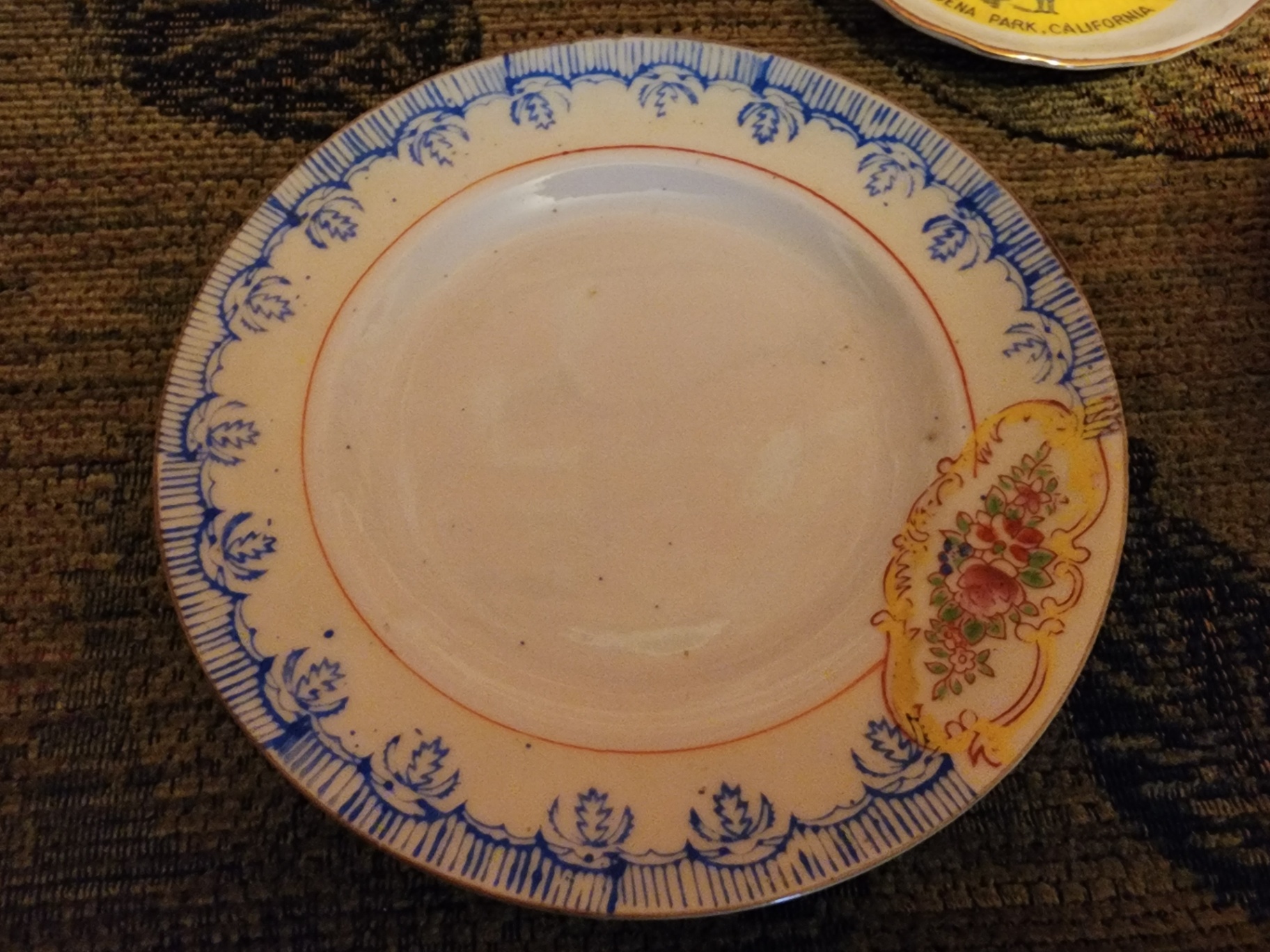 Three ceramic plates including Knott's Berry Farm souvenir plate - image 4 of 6