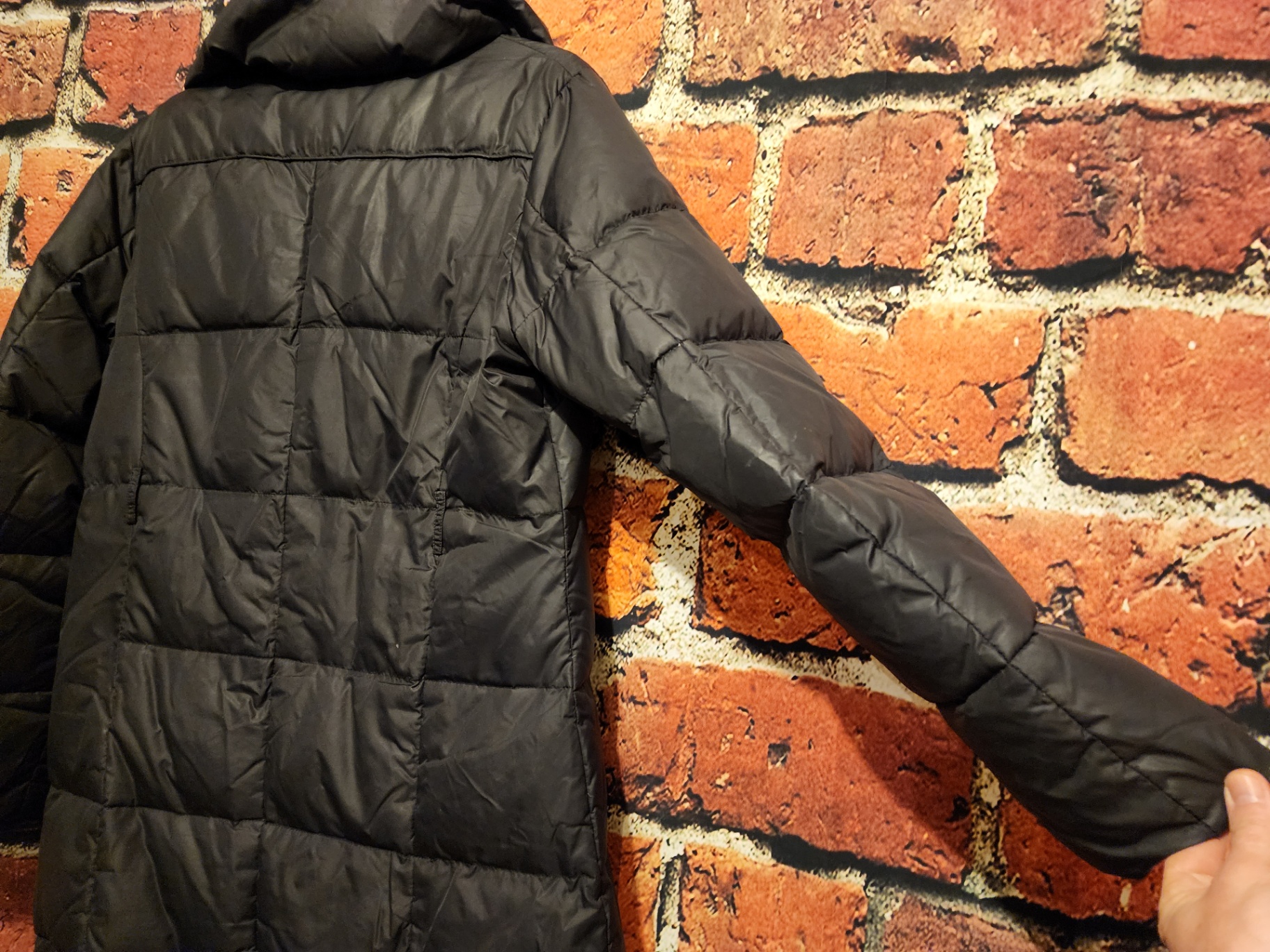 Black quilted puffer jacket - image 4 of 12