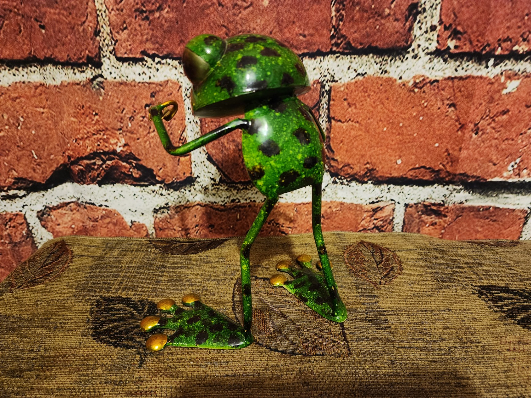 Green metal frog sculpture with gold accents - image 6 of 6