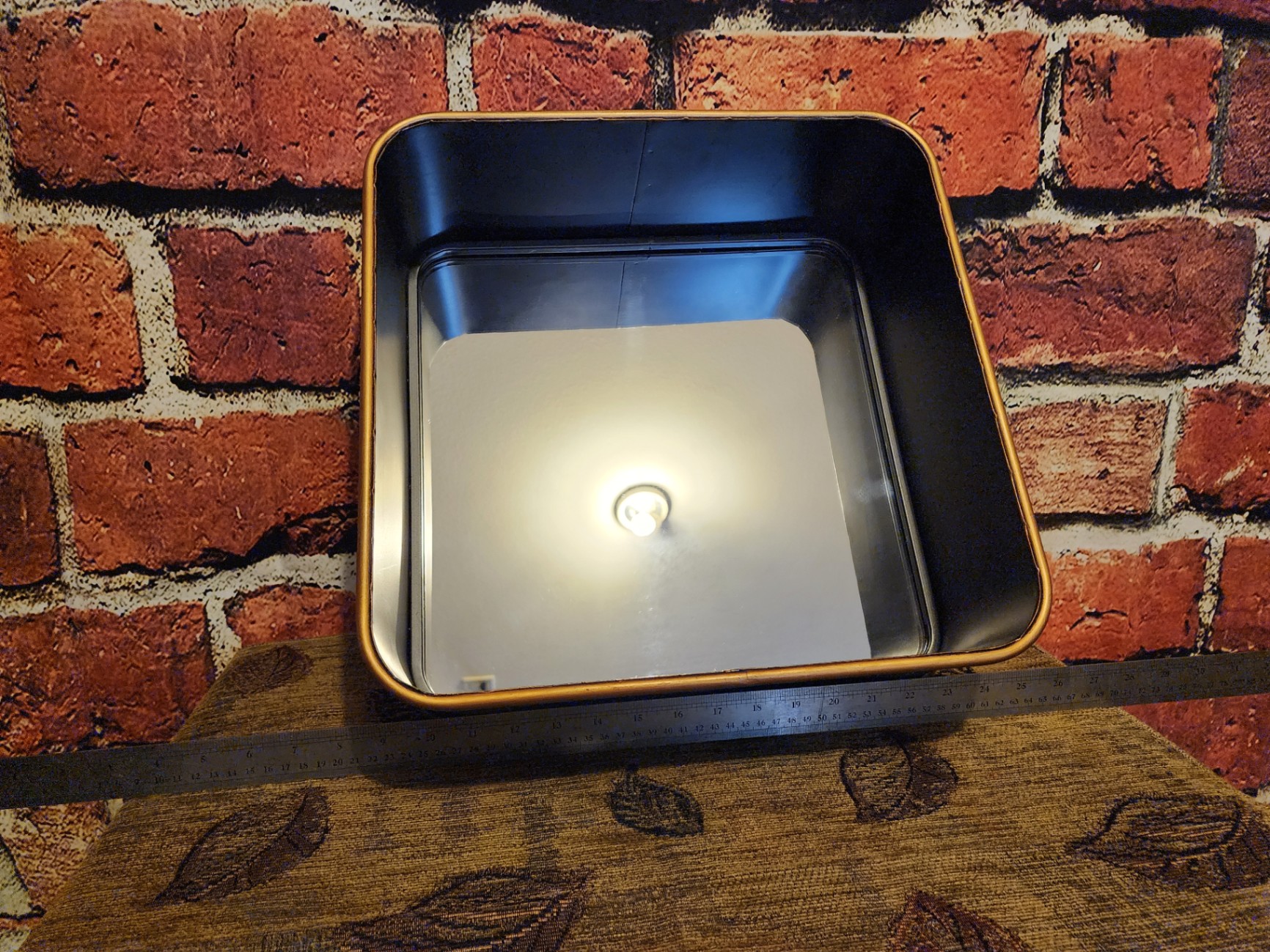 Vintage metal square case with brass trim (Moe's Canada) - image 12 of 17