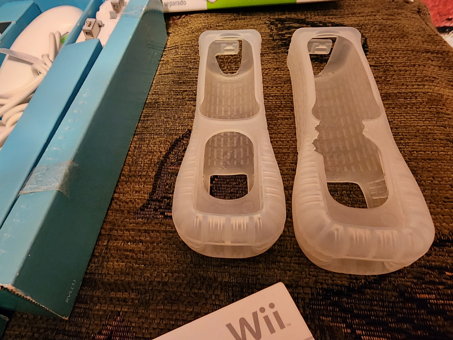 Nintendo Wii with games and accessories - image 10 of 19