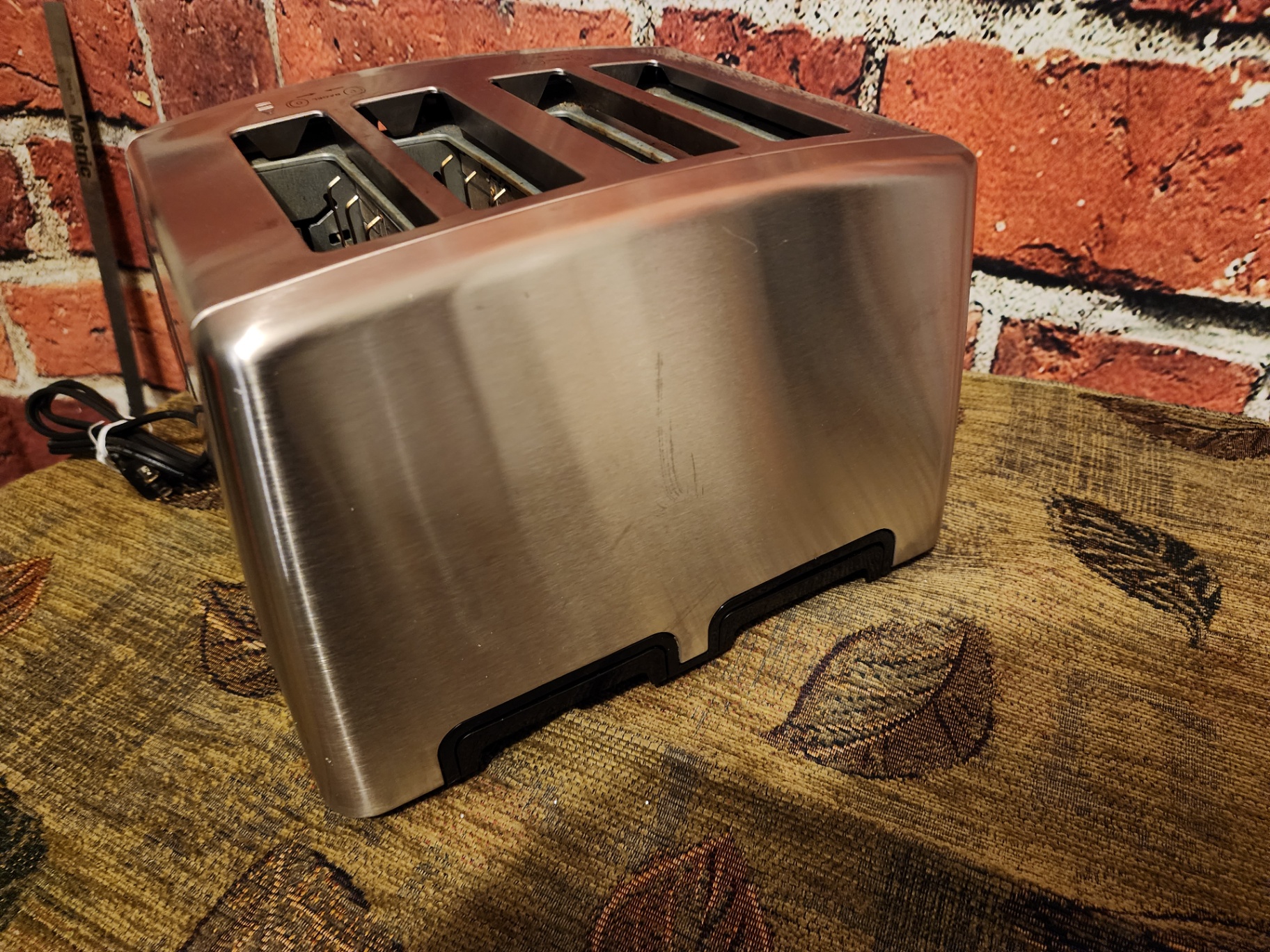 Cuisinart Four-Slice Stainless Steel Toaster - image 7 of 9
