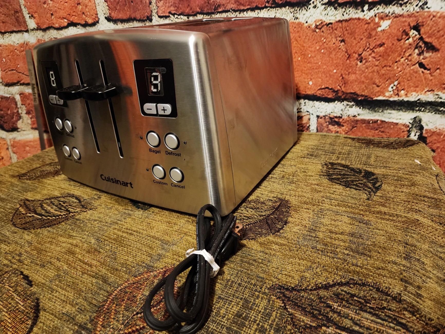 Cuisinart Four-Slice Stainless Steel Toaster - image 5 of 9