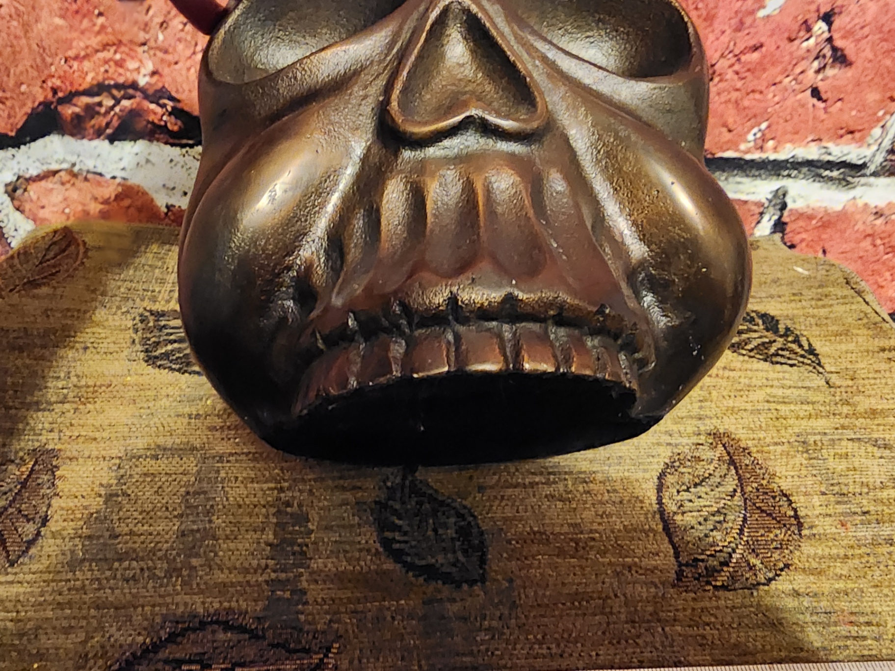 ( Moe's Canada ) Bronze/copper hollow metal sculpture skull plant holder  - image 6 of 9