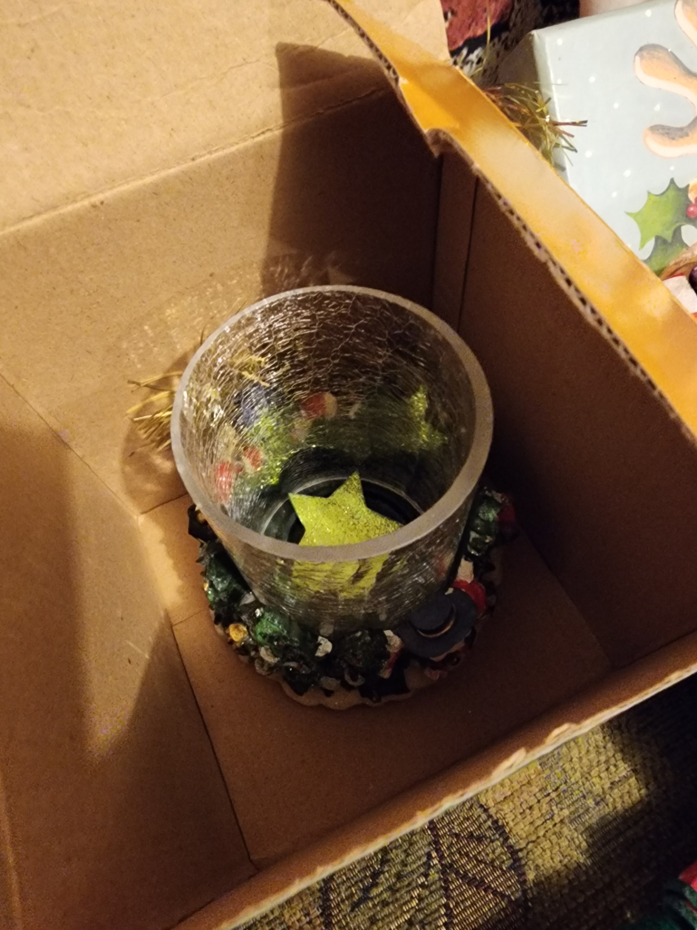 Christmas decor and holiday gift boxes - image 4 of 11