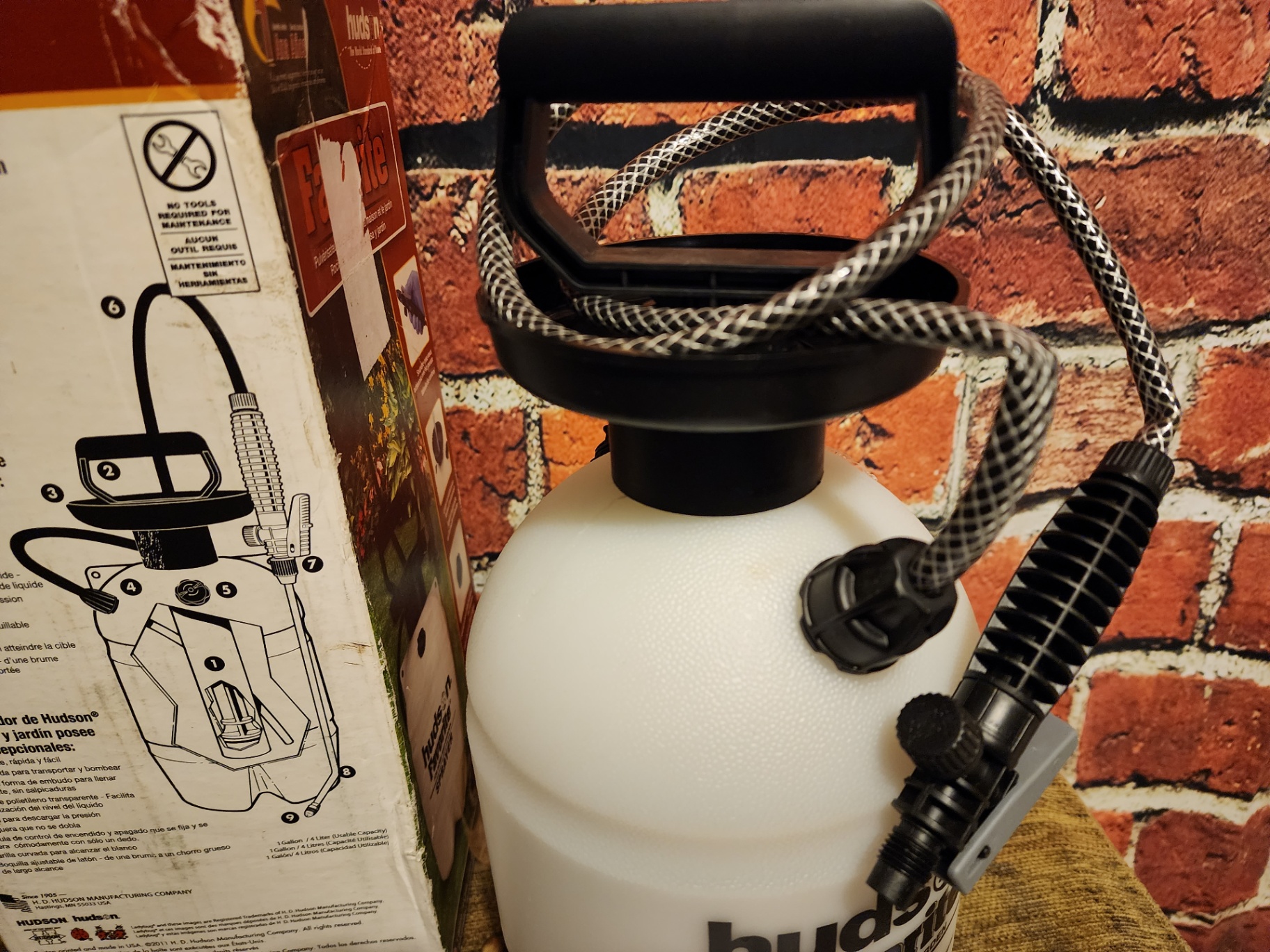 Hudson's Favorite Sprayer with Box and Accessories - image 2 of 6