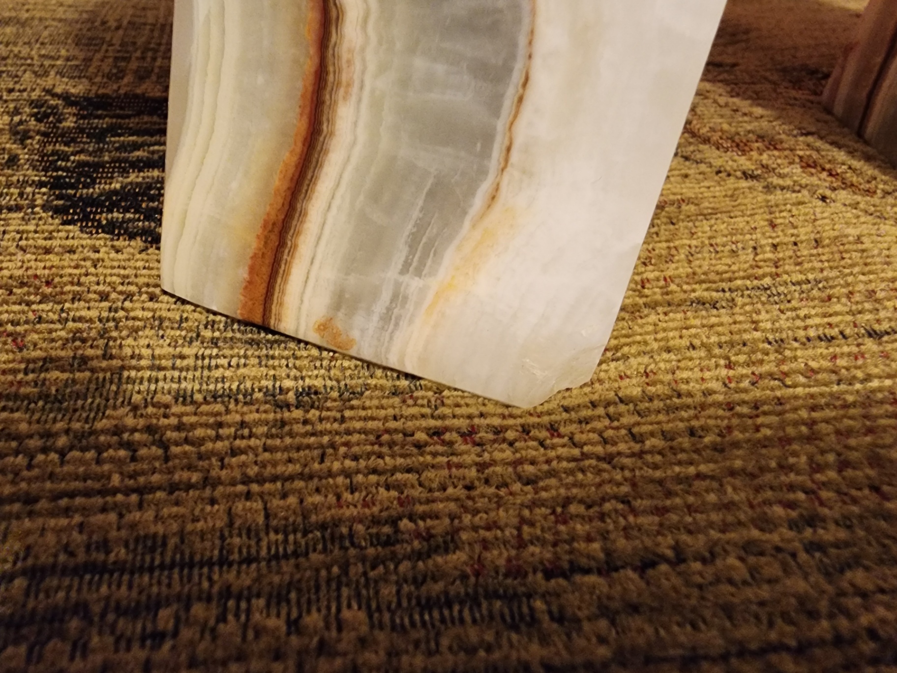 Pair of L-shaped stone bookends - image 3 of 7