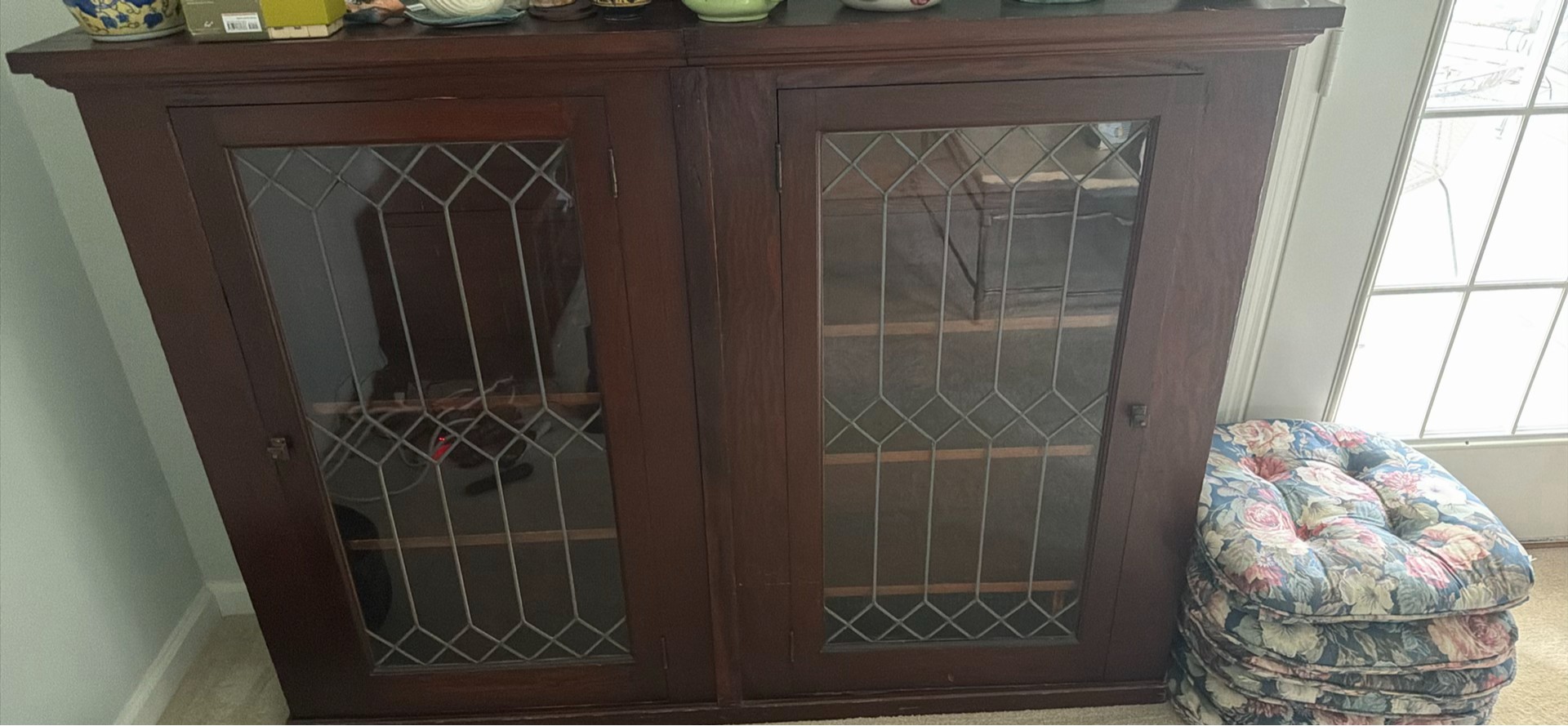 Glasses Cabinet - image 1 of 4