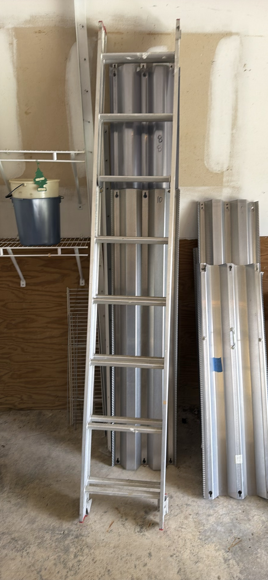 Aluminum Extension Ladder and Metal Ramps - image 1 of 2