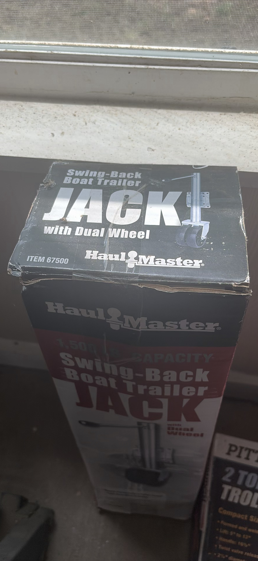 Boxed automotive jacks and trailer jack sets - image 4 of 4