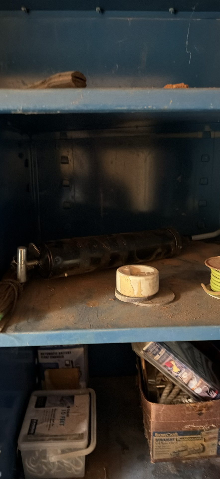 Blue metal cabinet with gas cylinder, helmet and assorted workshop items - image 5 of 6