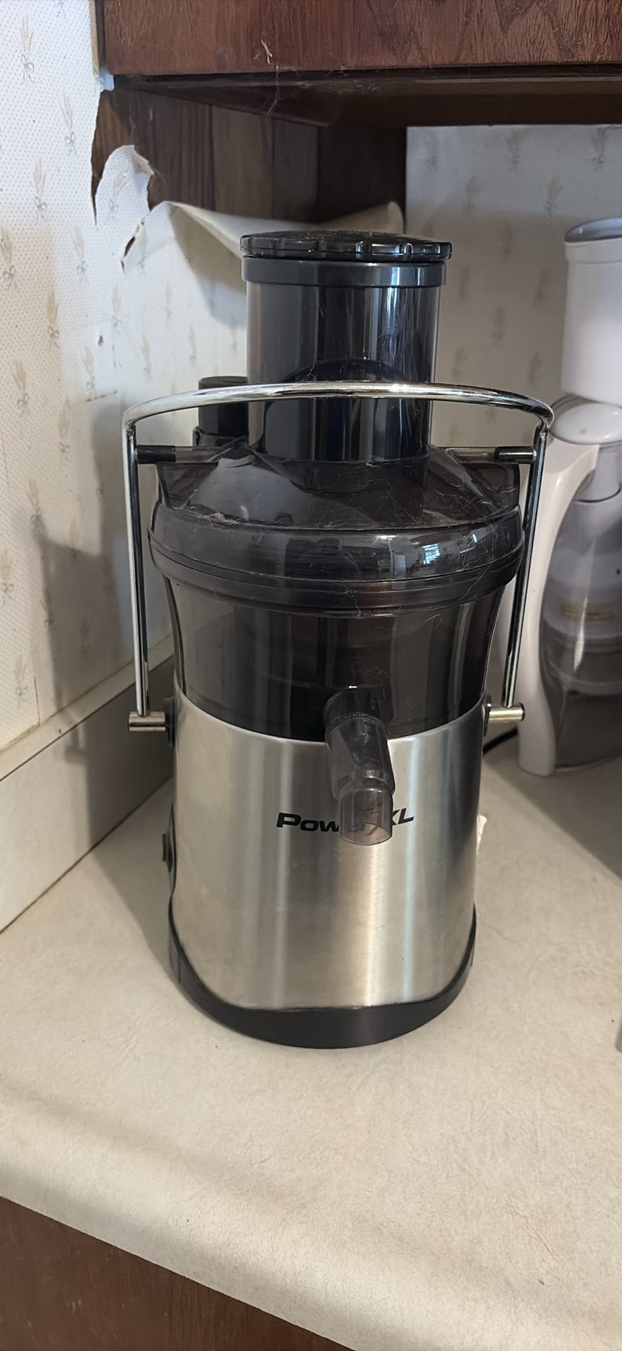 PowerXL toaster oven, PowerXL juicer, and water filter pitcher - image 7 of 10