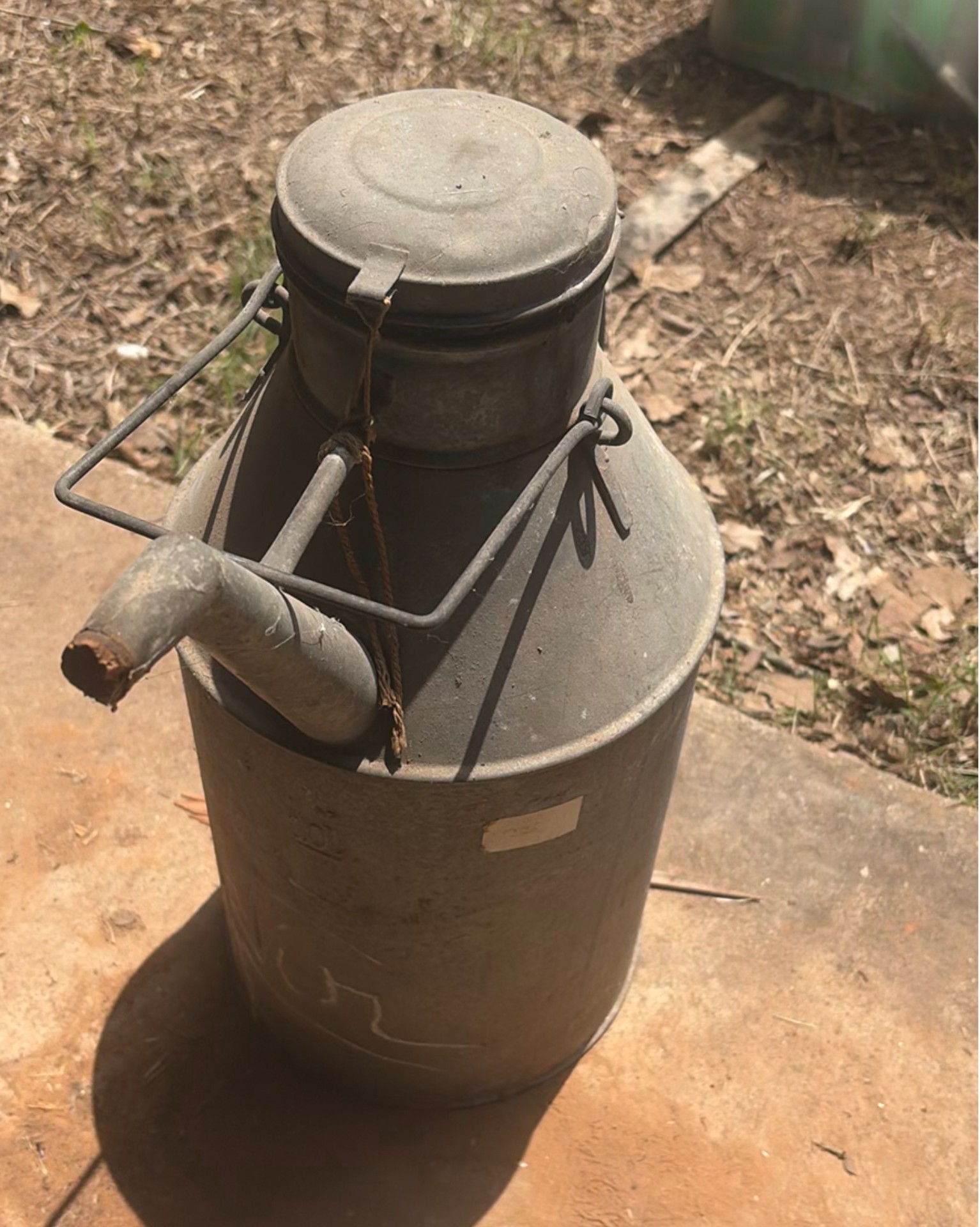 Vintage galvanized milk can with spout and lid - image 3 of 5