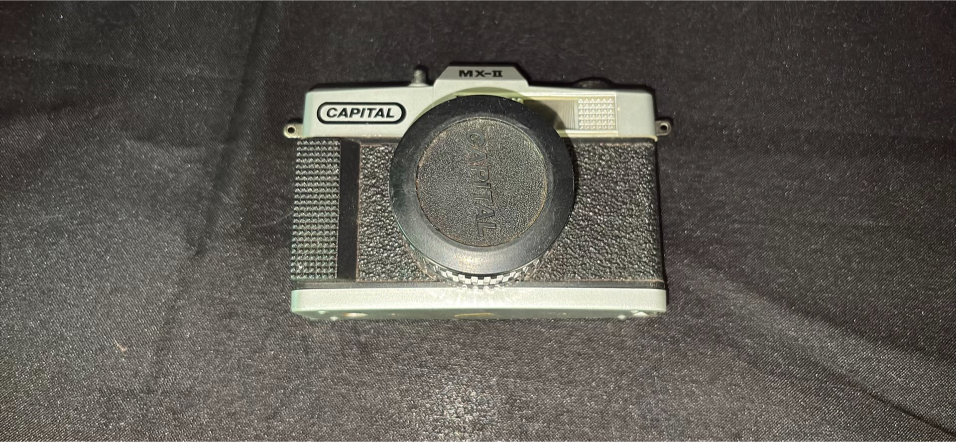 Collection of vintage film and digital cameras - image 1 of 11