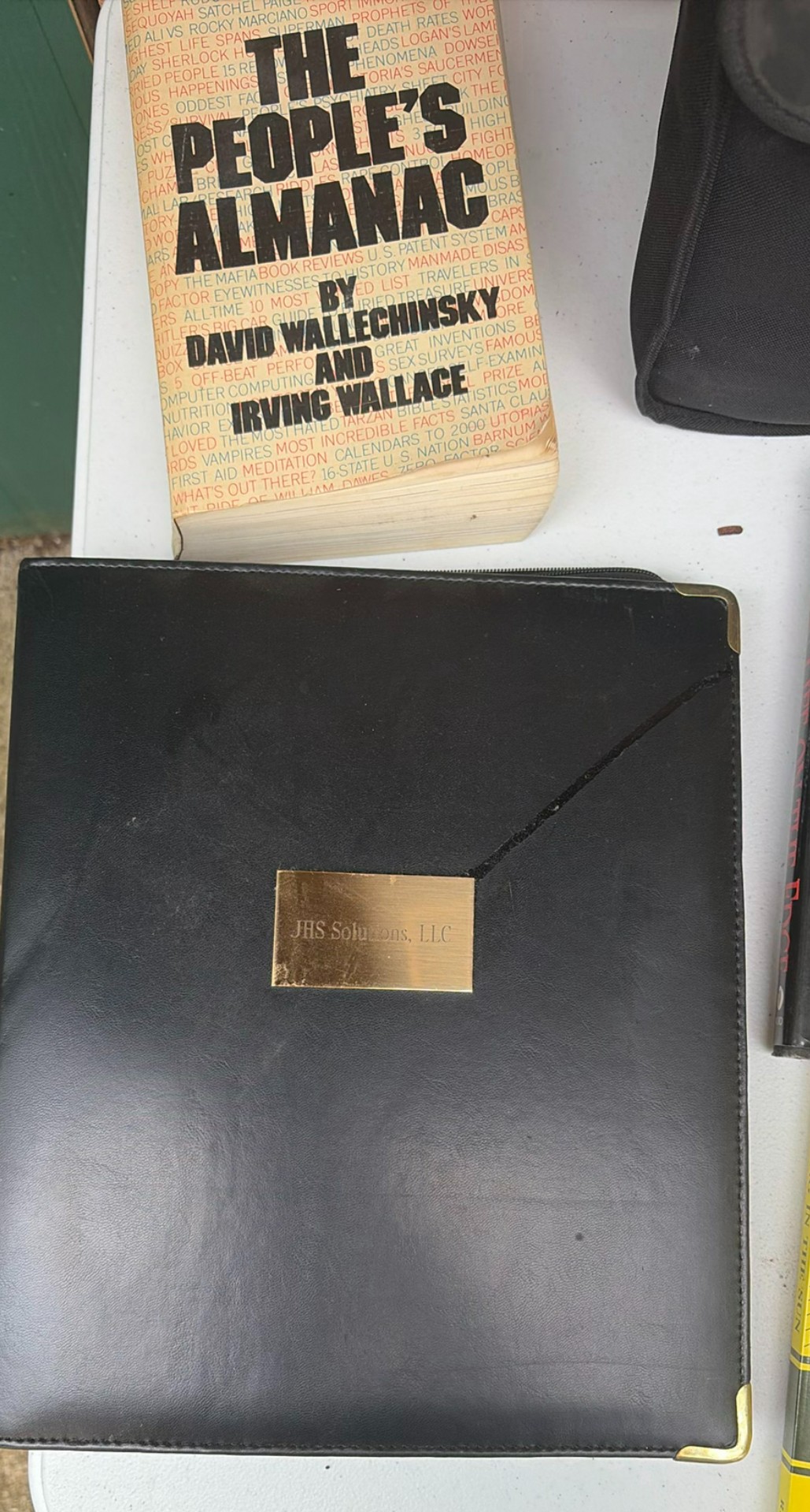 Assorted Books and Related Accessories - image 2 of 10