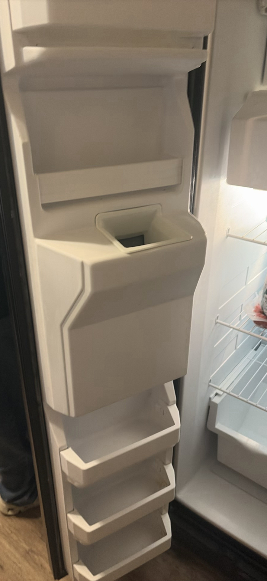 Whirlpool side-by-side refrigerator with ice and water dispenser - image 9 of 9