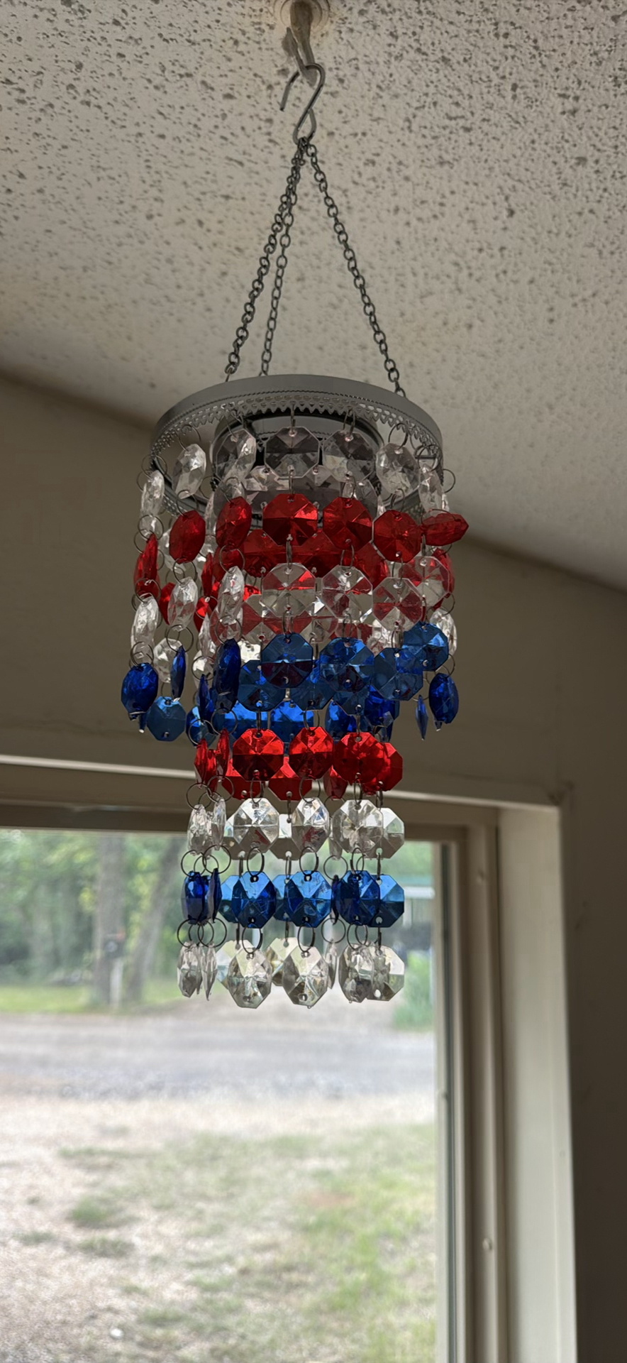 Queen-size heated blanket boxes and a beaded crystal chandelier - image 8 of 8